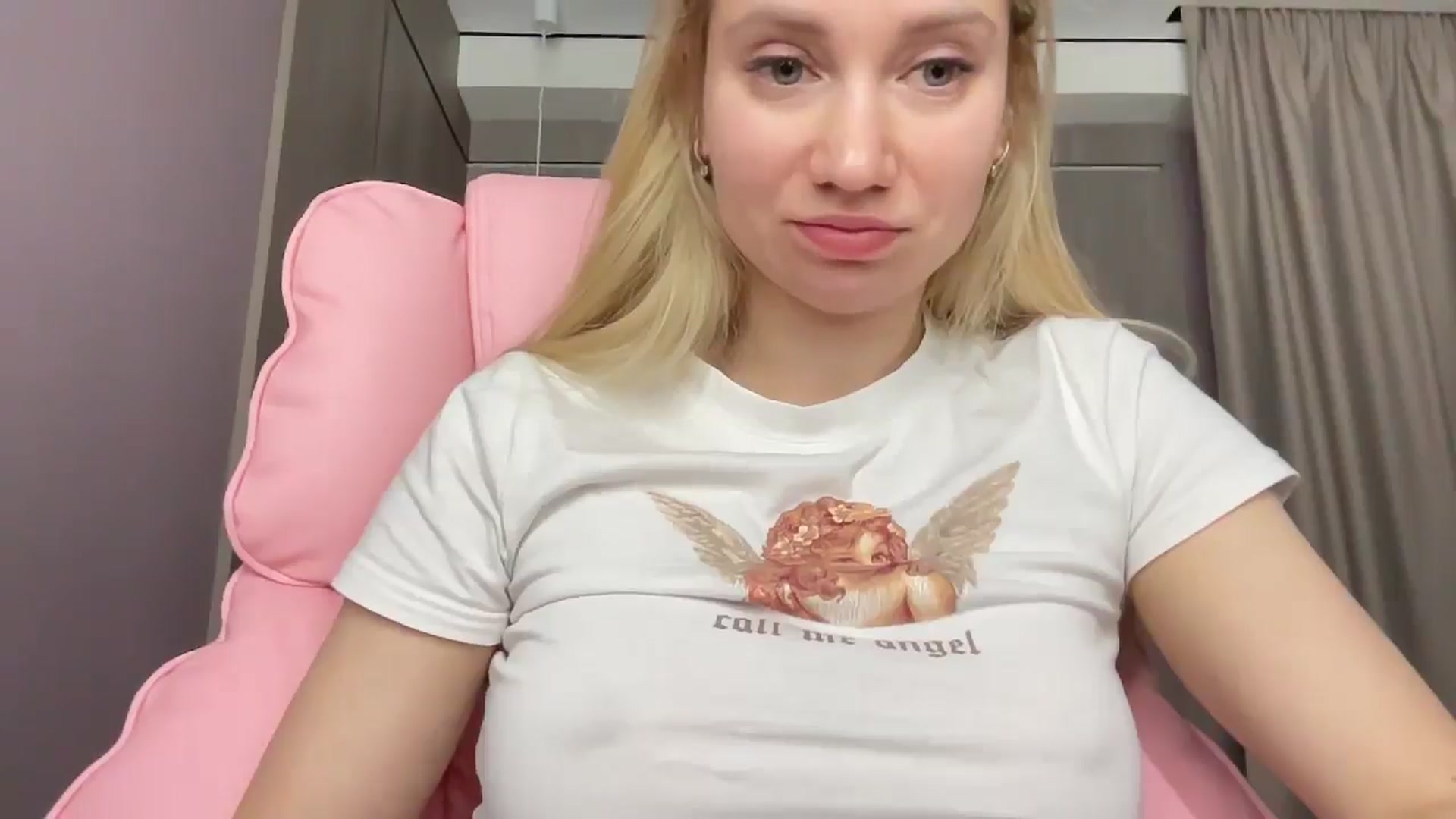 Gallery image thumbnail from Miss_Sylvia's myfreecams stream on, 05/14/2025, 21:05 image 20 of 20