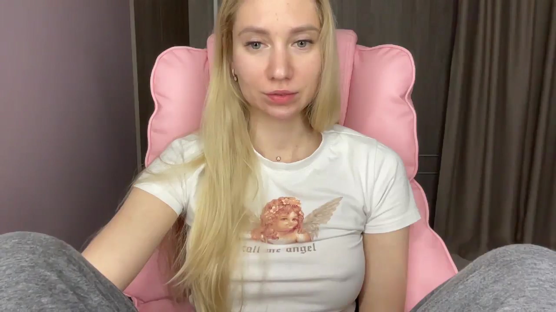 Gallery image thumbnail from Miss_Sylvia's myfreecams stream on, 05/14/2025, 21:05 image 9 of 20
