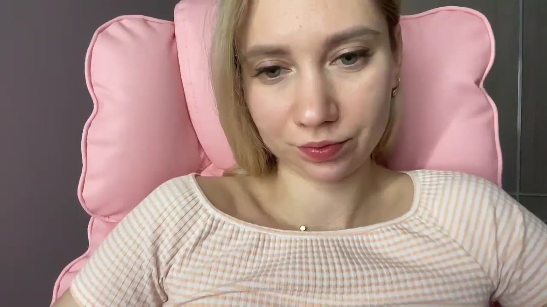 Gallery image thumbnail from Miss_Sylvia's myfreecams stream on, 05/15/2025, 19:57 image 2 of 20