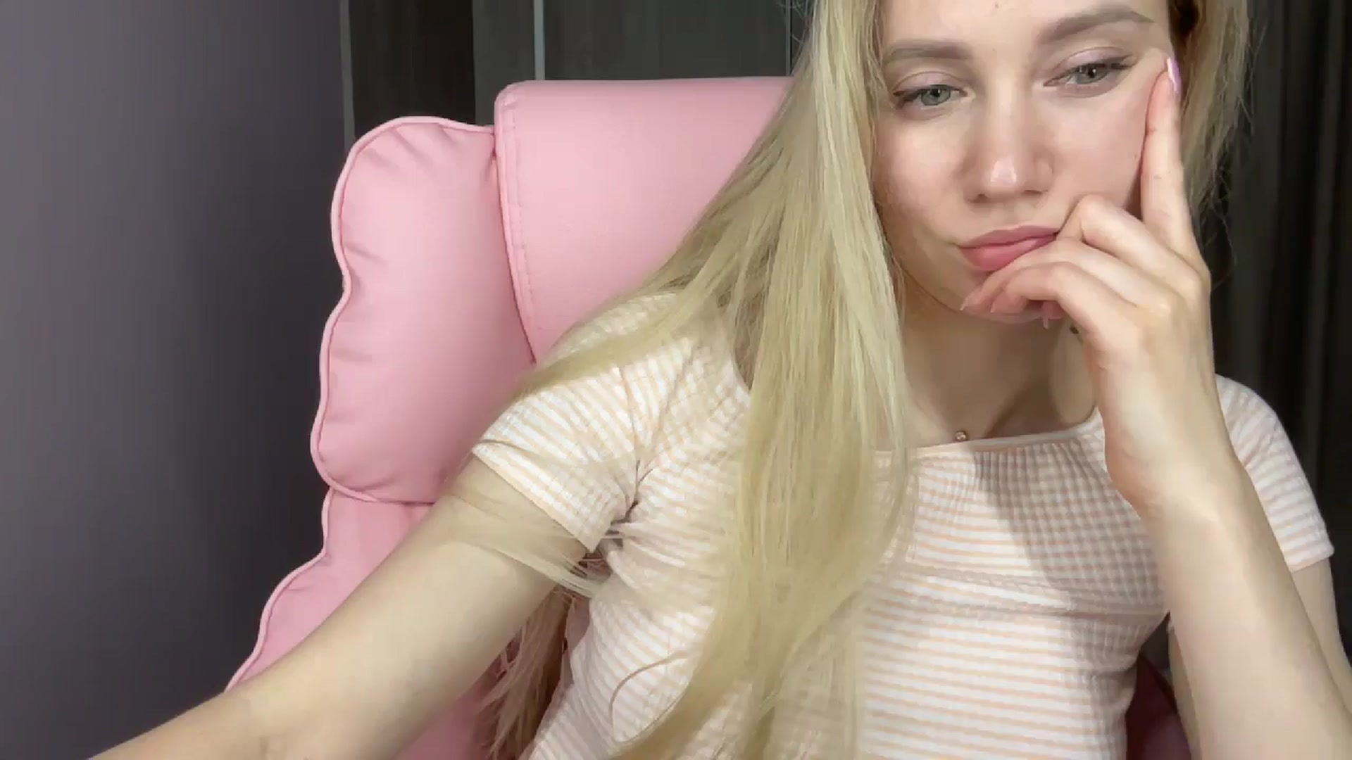 Gallery image thumbnail from Miss_Sylvia's myfreecams stream on, 05/15/2025, 19:57 image 13 of 20