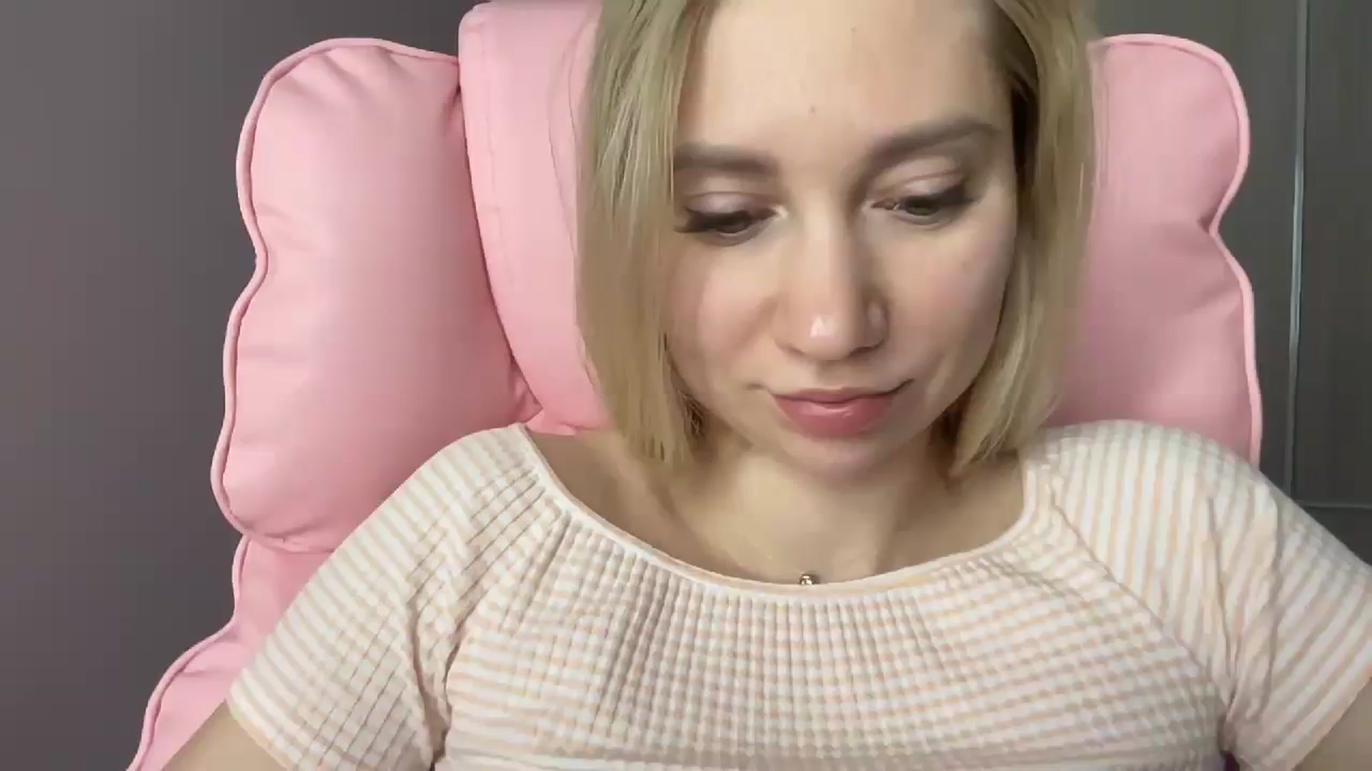 Gallery image thumbnail from Miss_Sylvia's myfreecams stream on, 05/15/2025, 19:57 image 8 of 20