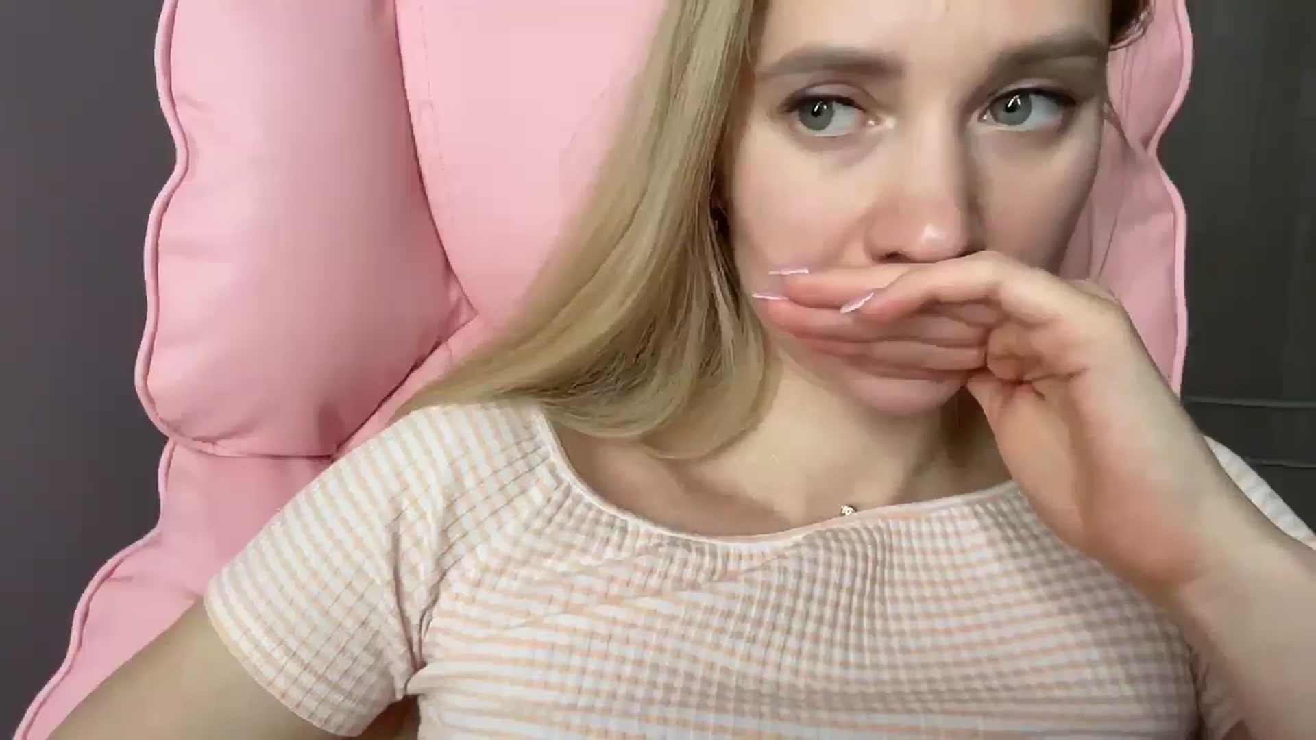 Gallery image thumbnail from Miss_Sylvia's myfreecams stream on, 05/15/2025, 20:37 image 8 of 20