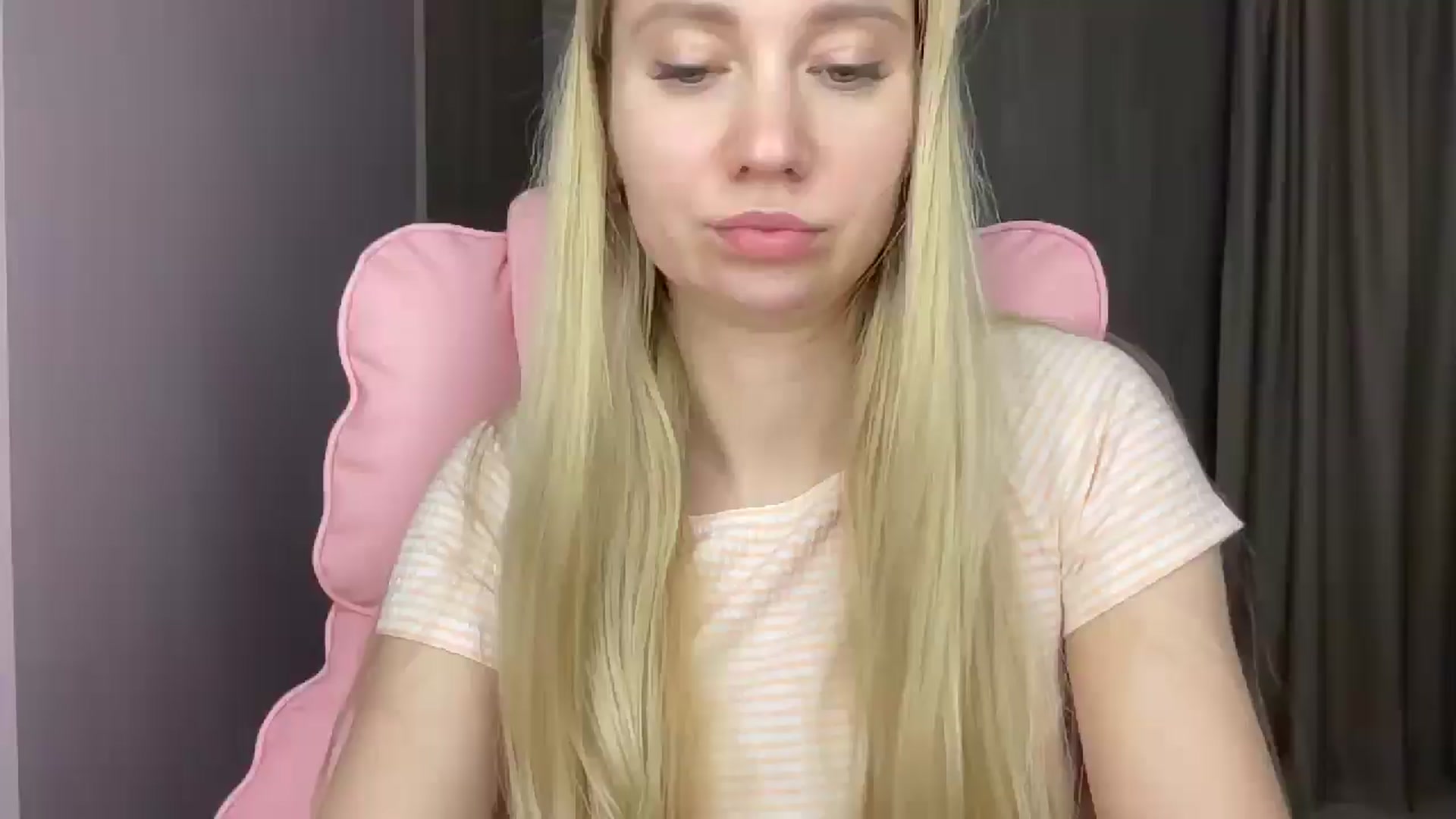 Gallery image thumbnail from Miss_Sylvia's myfreecams stream on, 05/16/2025, 18:49 image 16 of 20