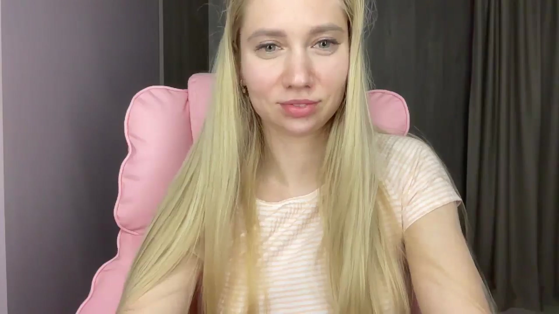Gallery image thumbnail from Miss_Sylvia's myfreecams stream on, 05/16/2025, 18:49 image 14 of 20