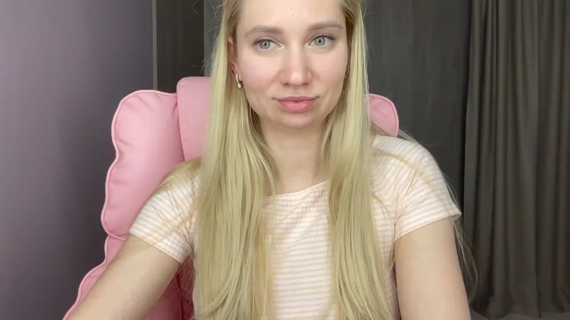 Gallery image thumbnail from Miss_Sylvia's myfreecams stream on, 05/16/2025, 18:49 image 2 of 20