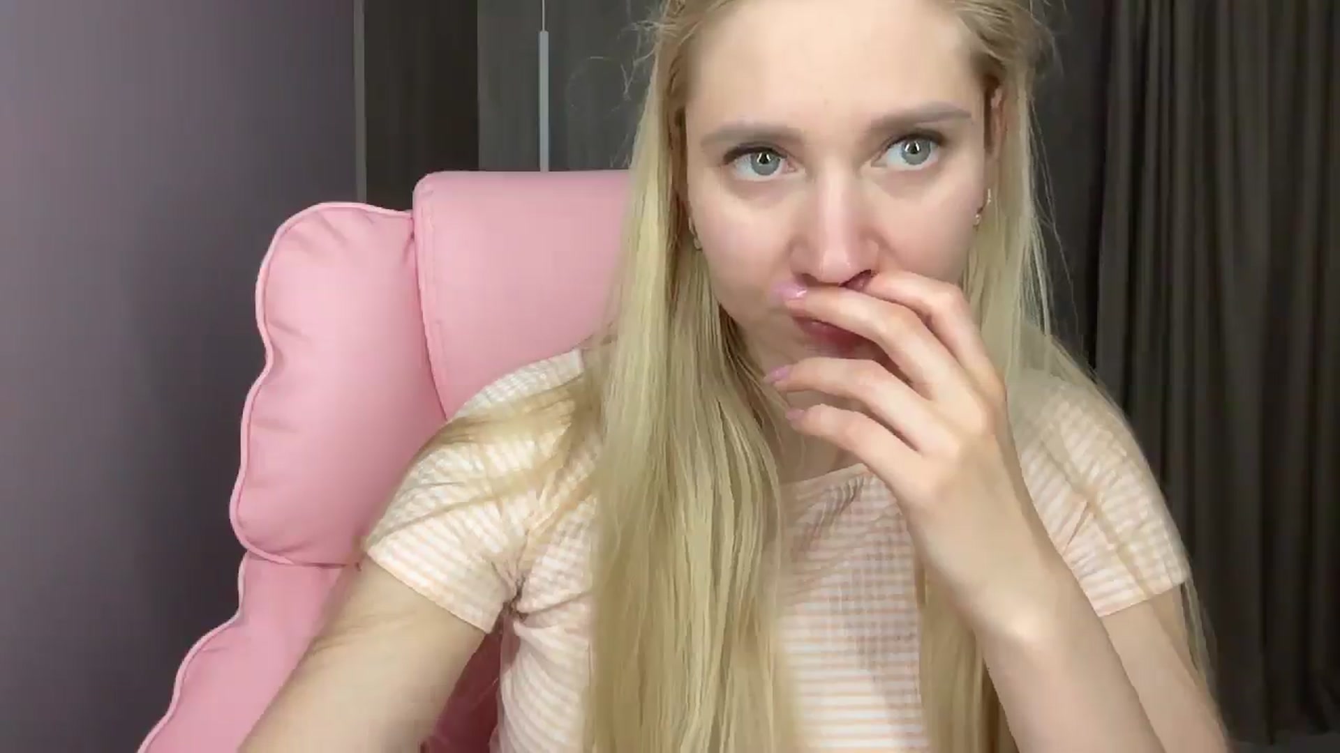Gallery image thumbnail from Miss_Sylvia's myfreecams stream on, 05/16/2025, 18:49 image 9 of 20