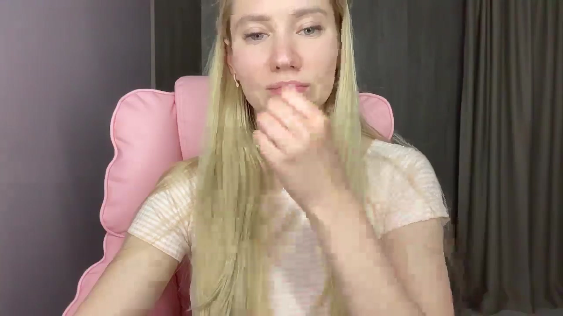 Gallery image thumbnail from Miss_Sylvia's myfreecams stream on, 05/16/2025, 18:49 image 3 of 20