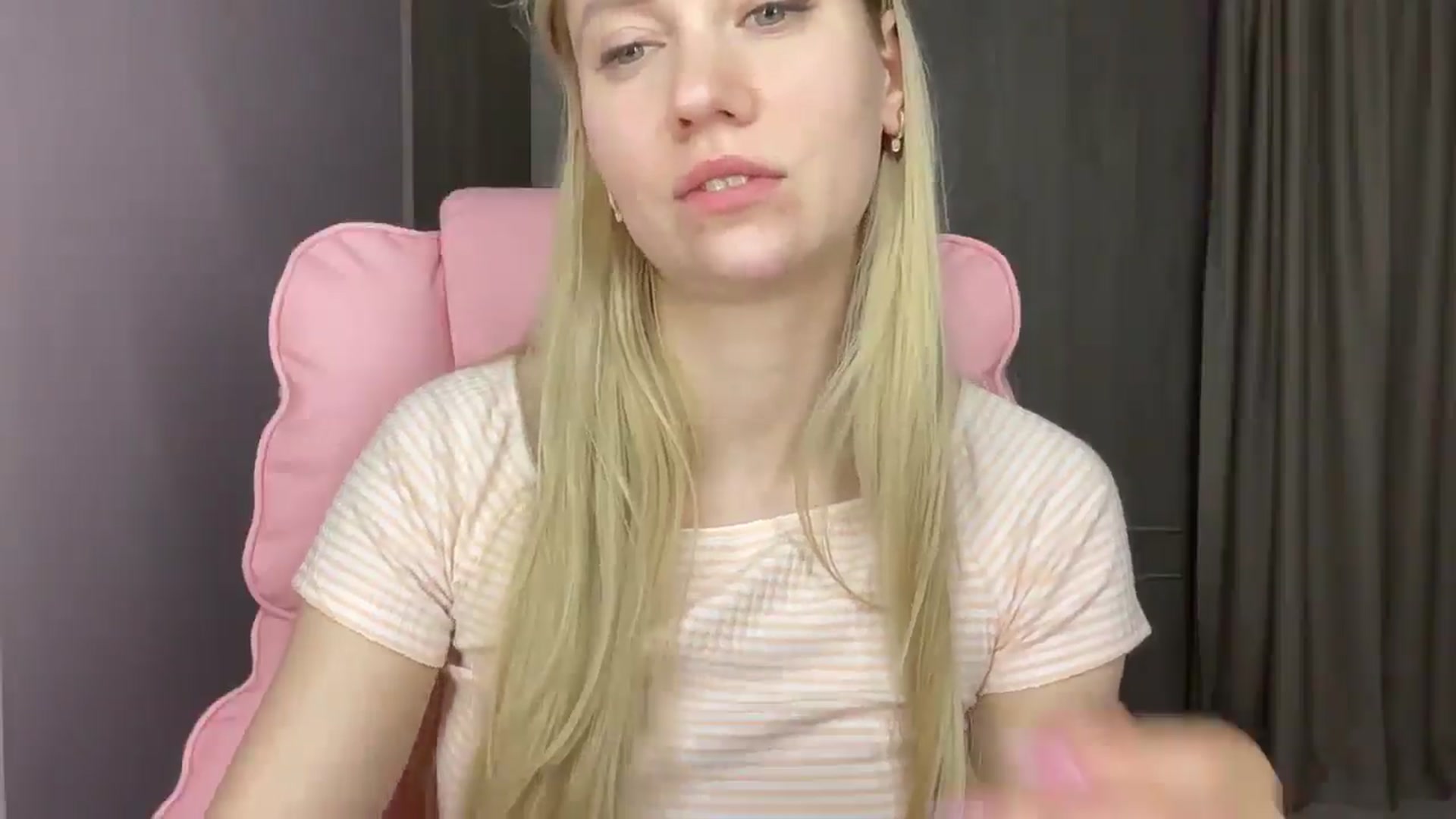 Gallery image thumbnail from Miss_Sylvia's myfreecams stream on, 05/16/2025, 21:43 image 5 of 20