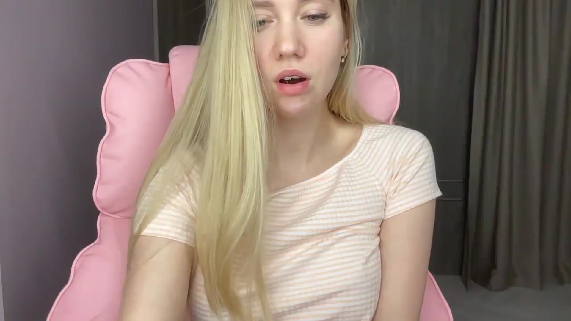 Gallery image thumbnail from Miss_Sylvia's myfreecams stream on, 05/16/2025, 21:43 image 10 of 20