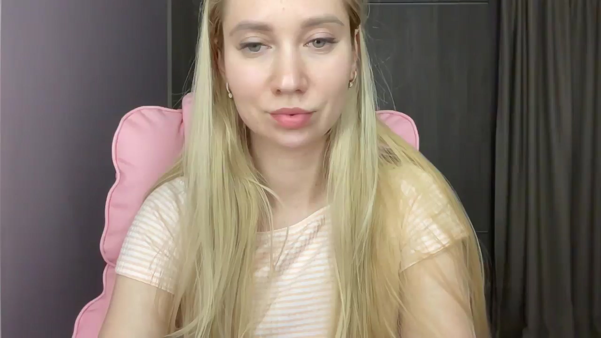 Gallery image thumbnail from Miss_Sylvia's myfreecams stream on, 05/16/2025, 21:43 image 1 of 20