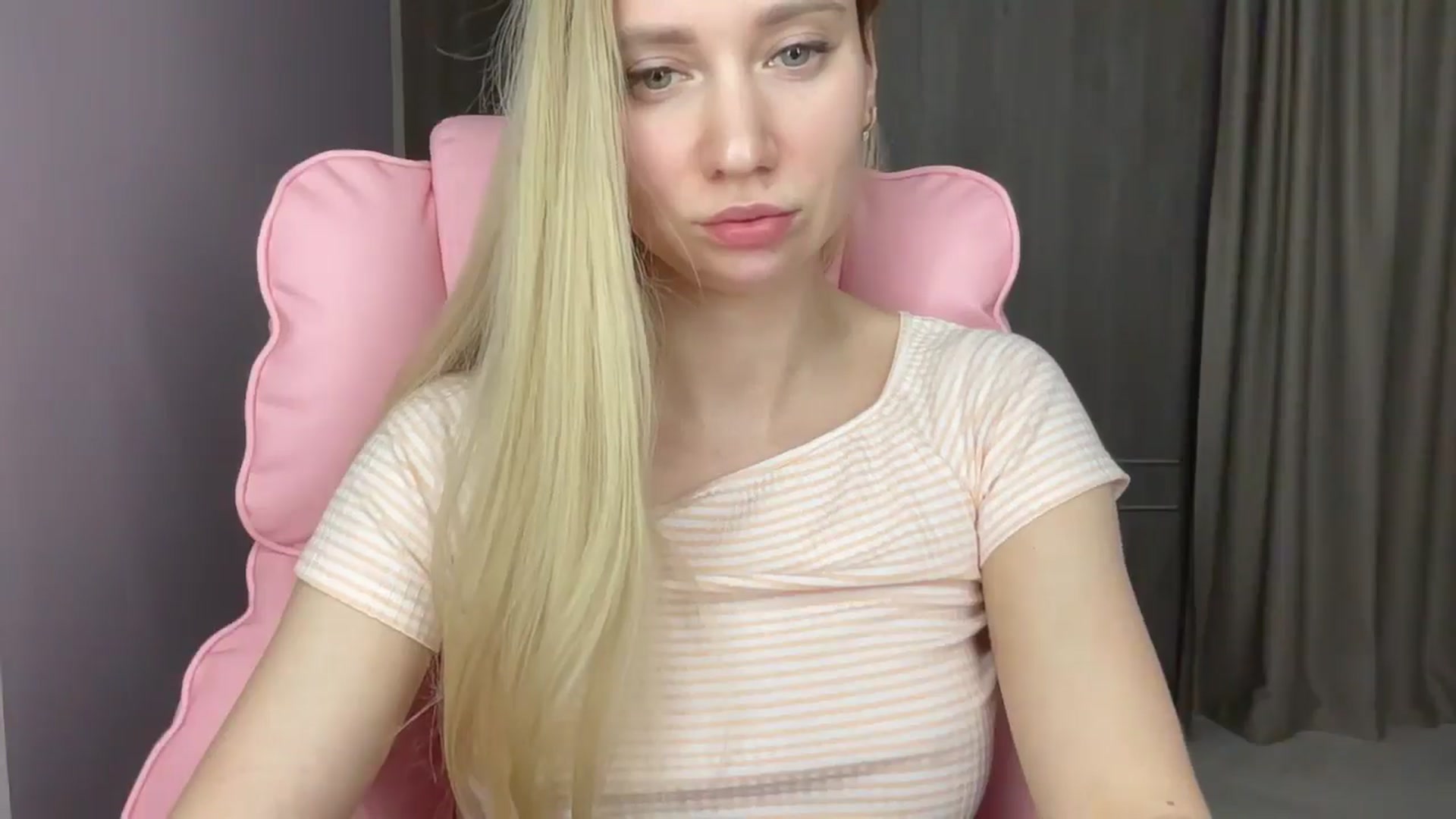 Gallery image thumbnail from Miss_Sylvia's myfreecams stream on, 05/16/2025, 21:43 image 11 of 20