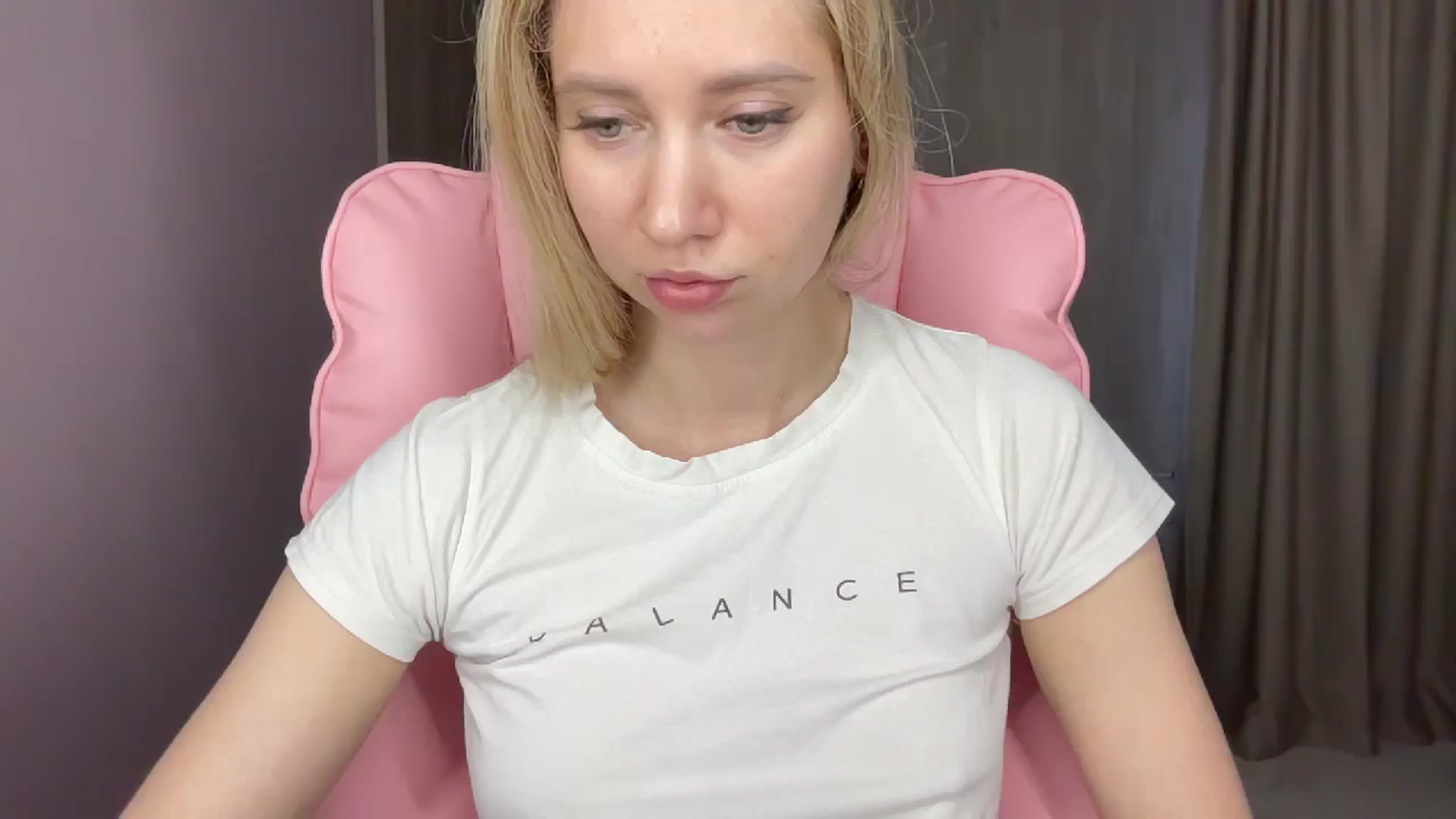 Gallery image thumbnail from Miss_Sylvia's myfreecams stream on, 05/17/2025, 17:33 image 8 of 20