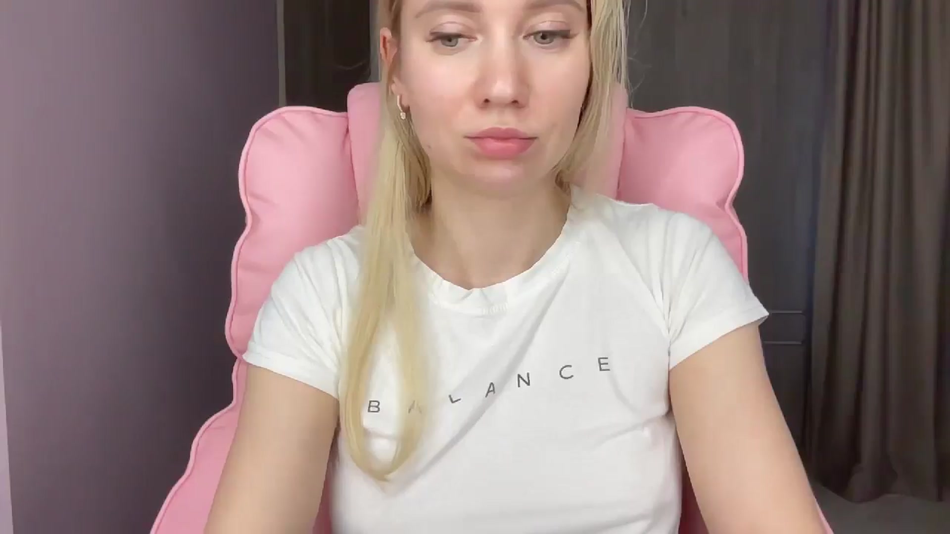Gallery image thumbnail from Miss_Sylvia's myfreecams stream on, 05/17/2025, 17:33 image 15 of 20