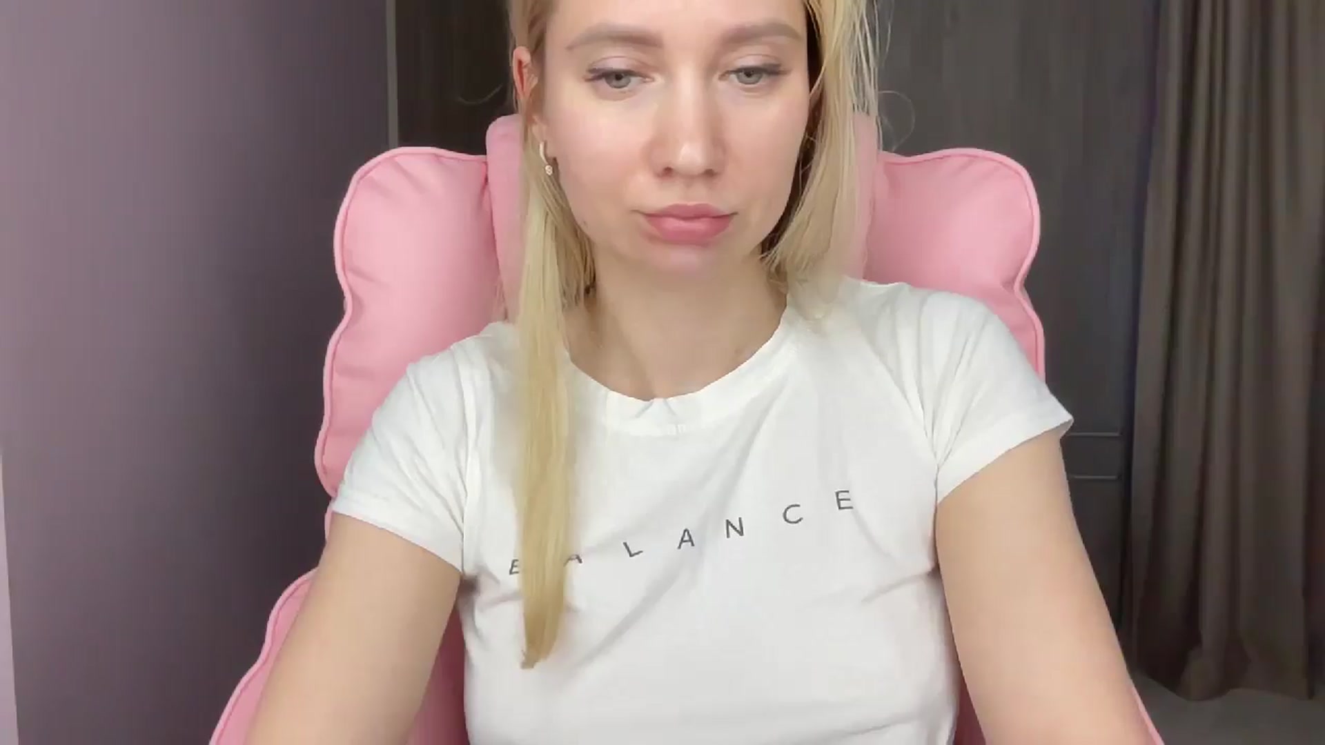Gallery image thumbnail from Miss_Sylvia's myfreecams stream on, 05/17/2025, 17:33 image 19 of 20