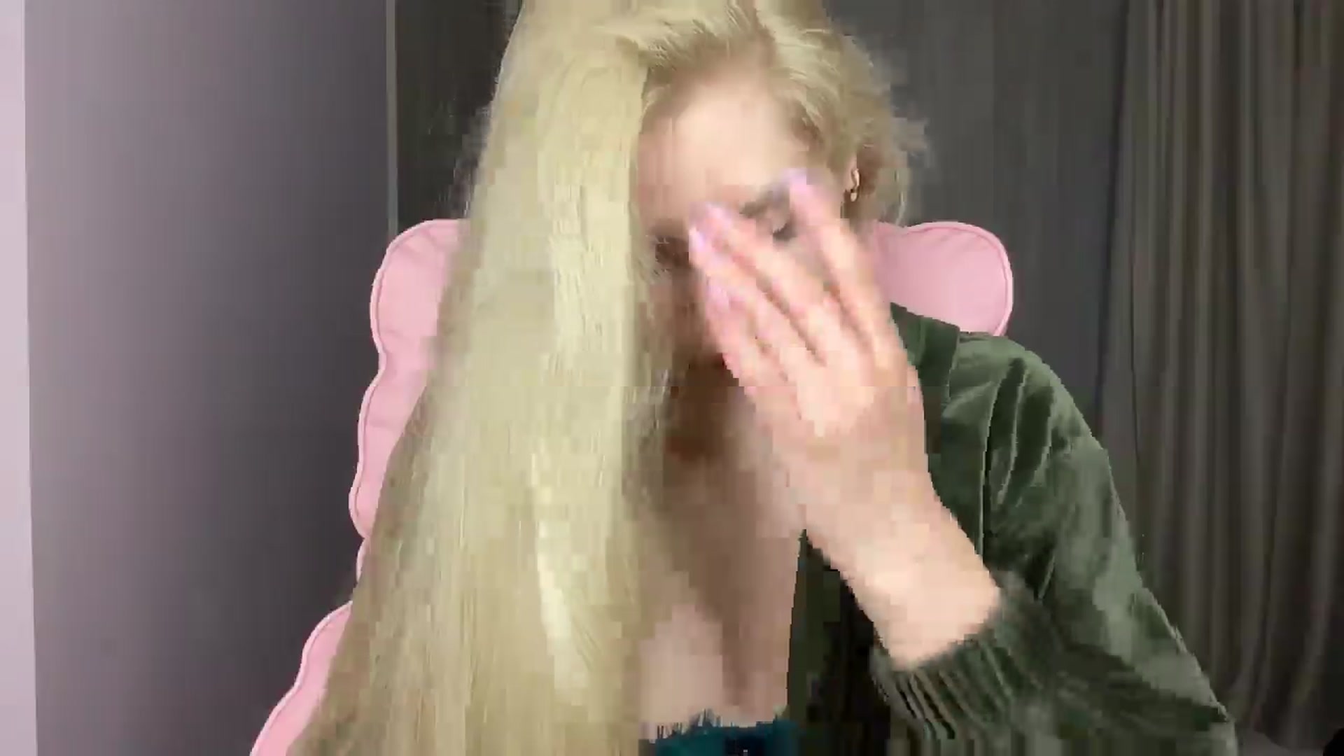 Gallery image thumbnail from Miss_Sylvia's myfreecams stream on, 05/18/2025, 17:49 image 11 of 20