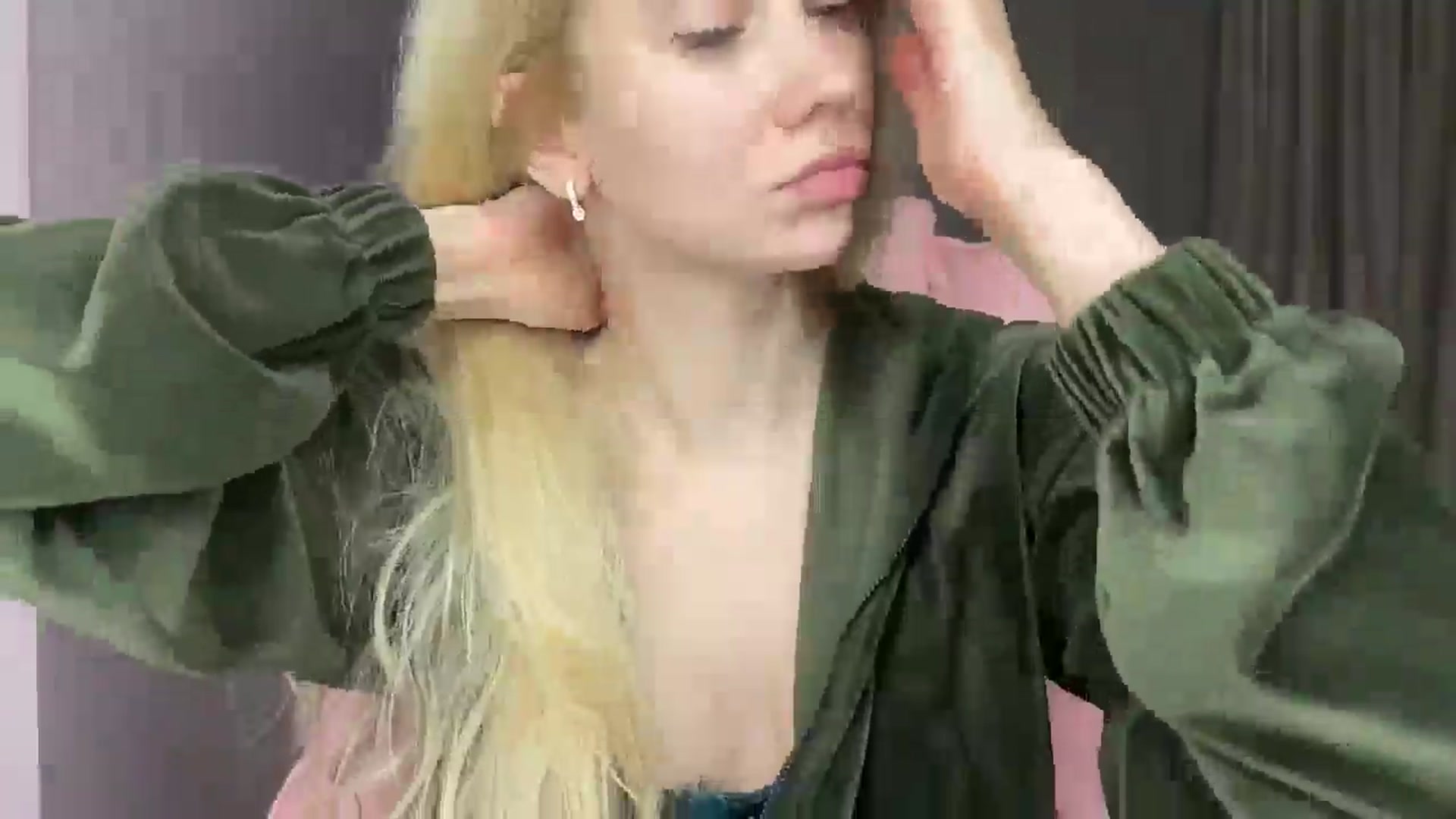 Gallery image thumbnail from Miss_Sylvia's myfreecams stream on, 05/18/2025, 17:49 image 9 of 20