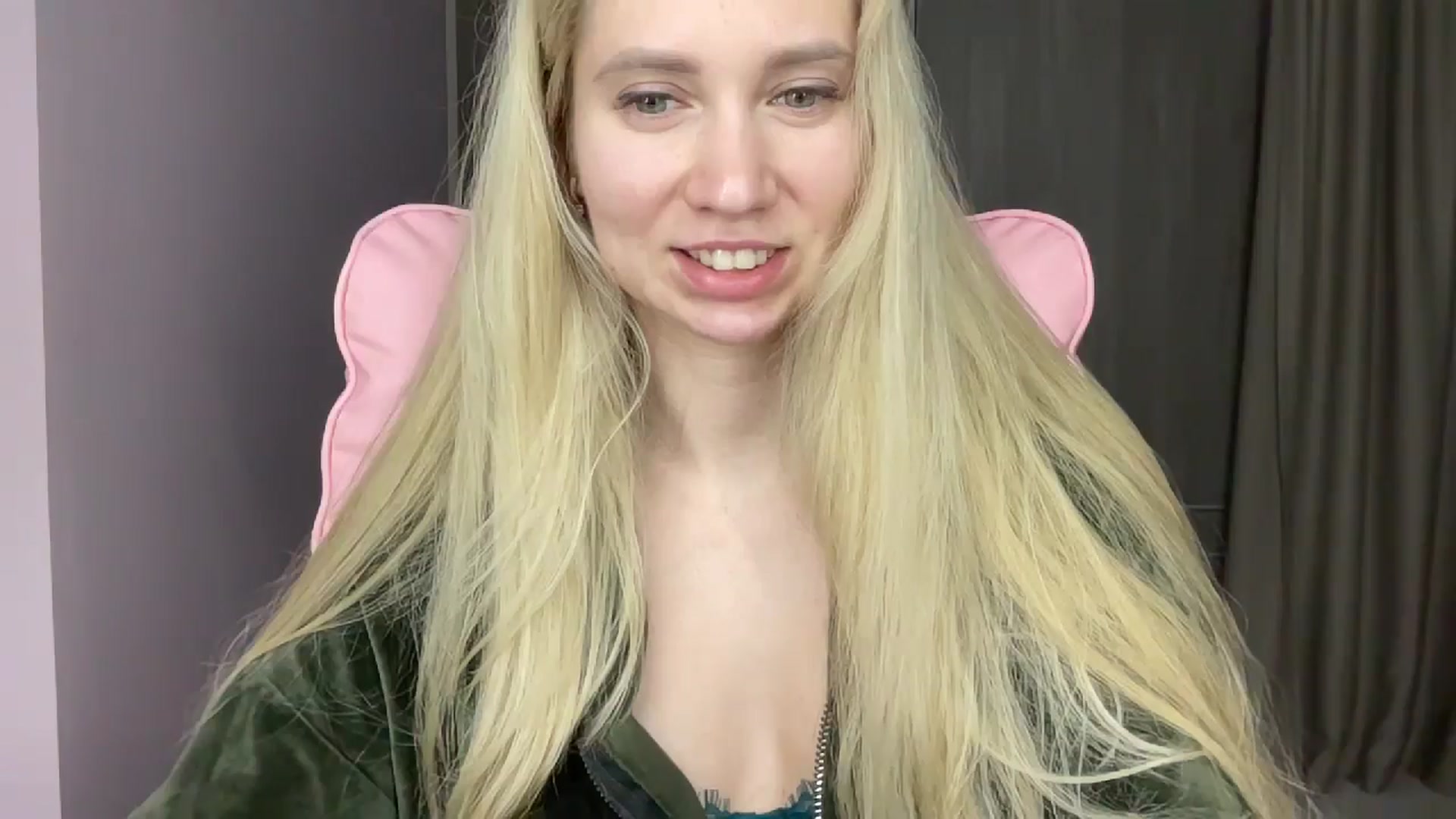 Gallery image thumbnail from Miss_Sylvia's myfreecams stream on, 05/18/2025, 18:44 image 14 of 20