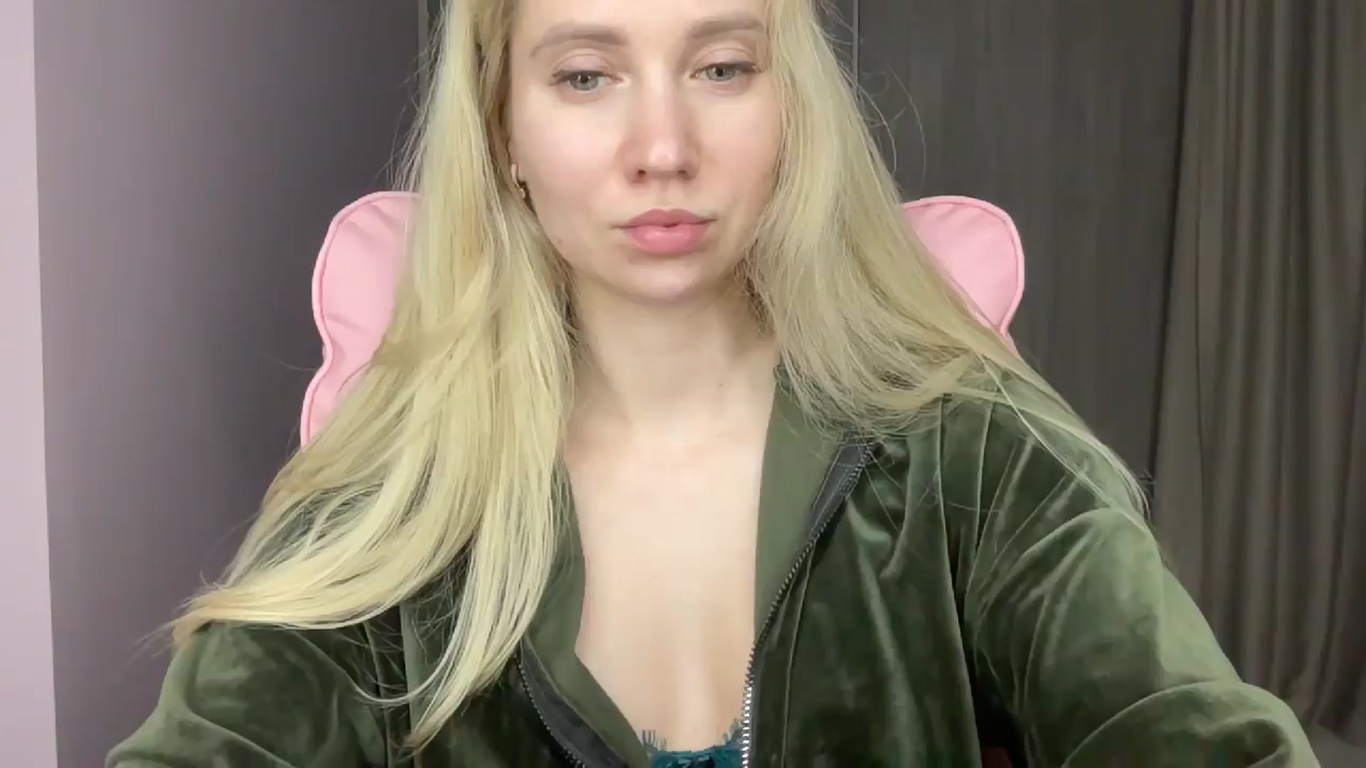 Gallery image thumbnail from Miss_Sylvia's myfreecams stream on, 05/18/2025, 18:44 image 12 of 20