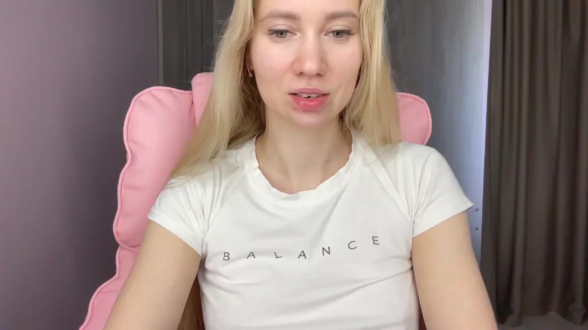 Gallery image thumbnail from Miss_Sylvia's myfreecams stream on, 05/19/2025, 09:51 image 14 of 20