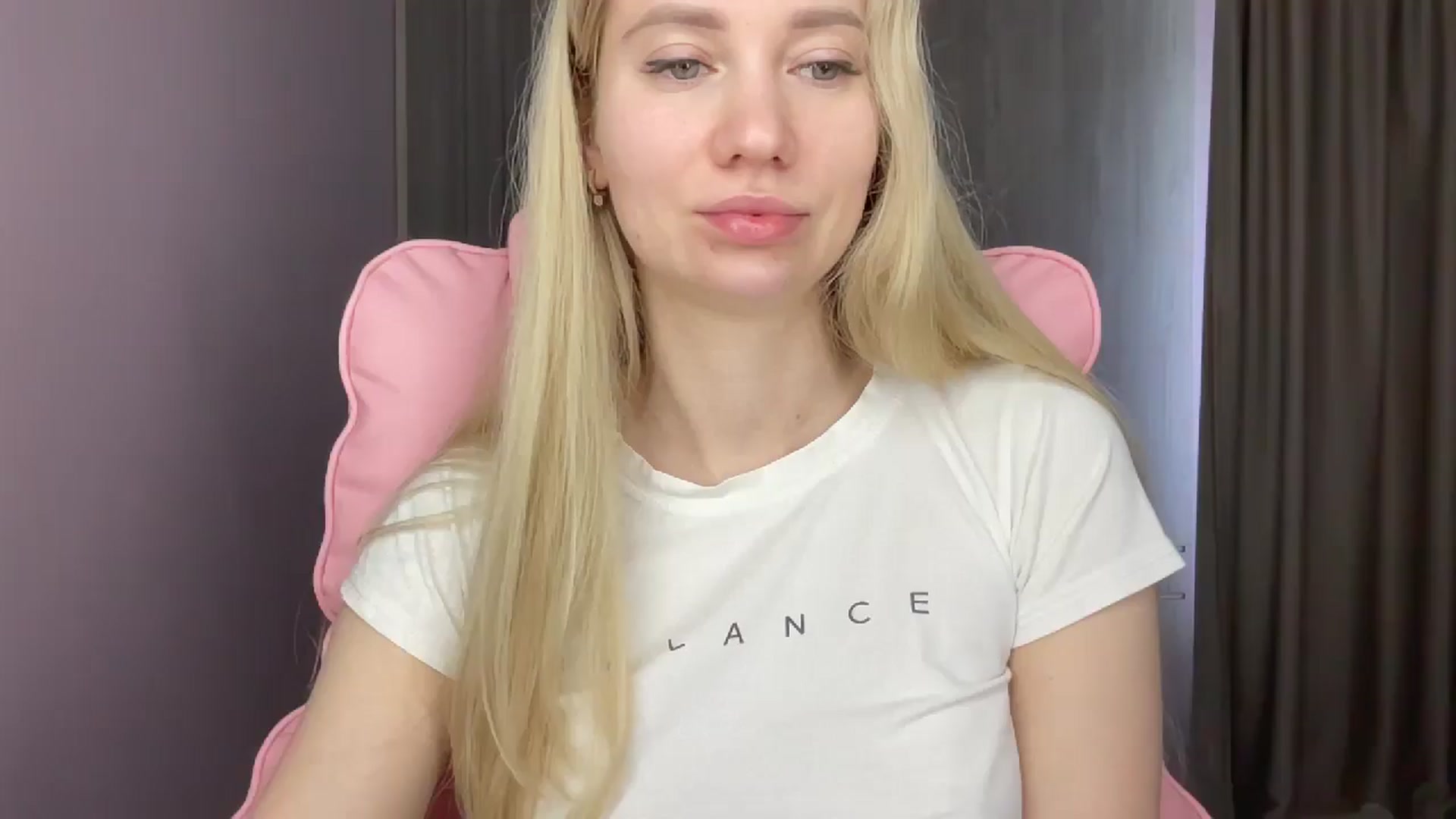 Gallery image thumbnail from Miss_Sylvia's myfreecams stream on, 05/19/2025, 09:51 image 3 of 20