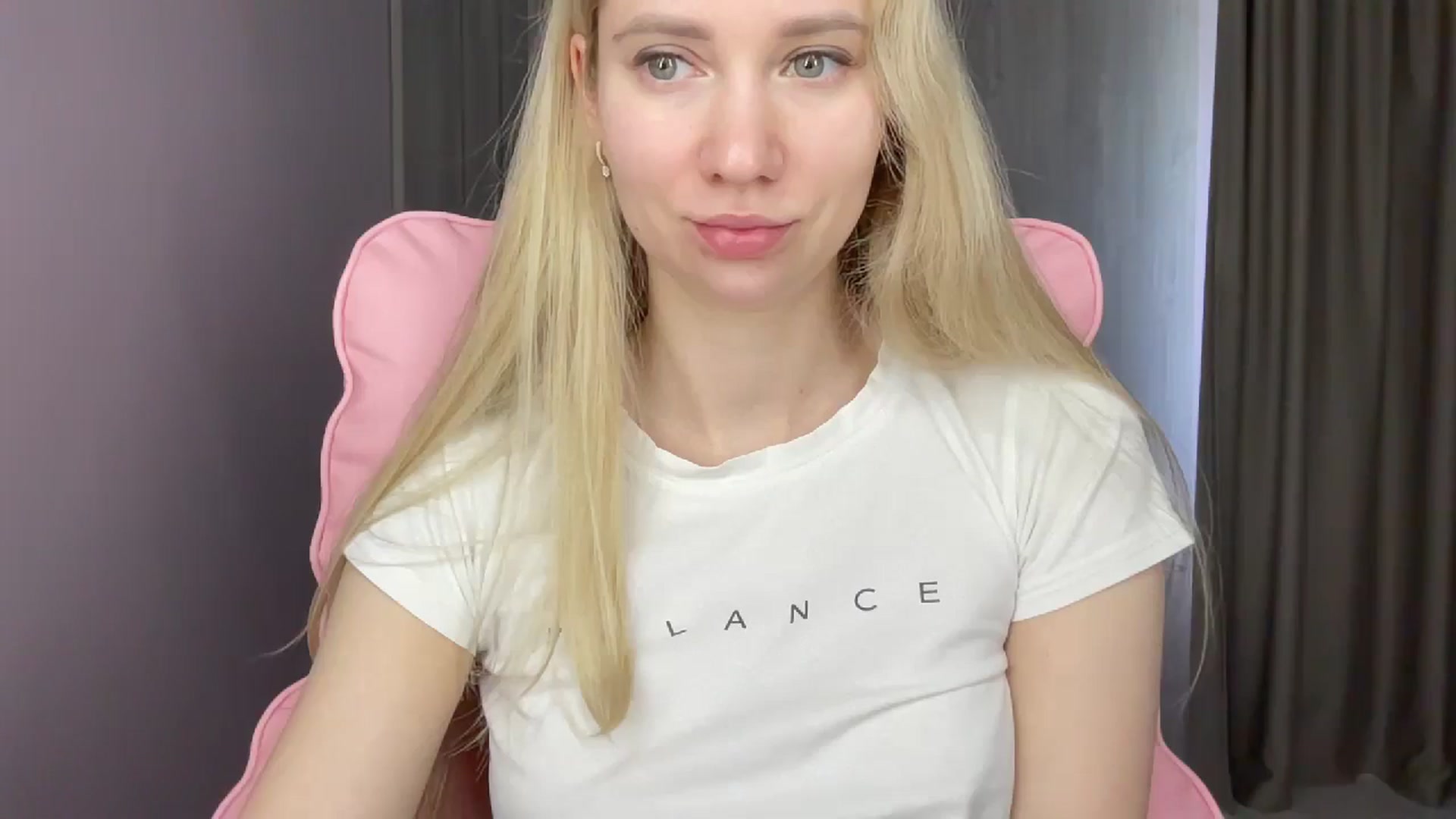 Gallery image thumbnail from Miss_Sylvia's myfreecams stream on, 05/19/2025, 09:51 image 9 of 20