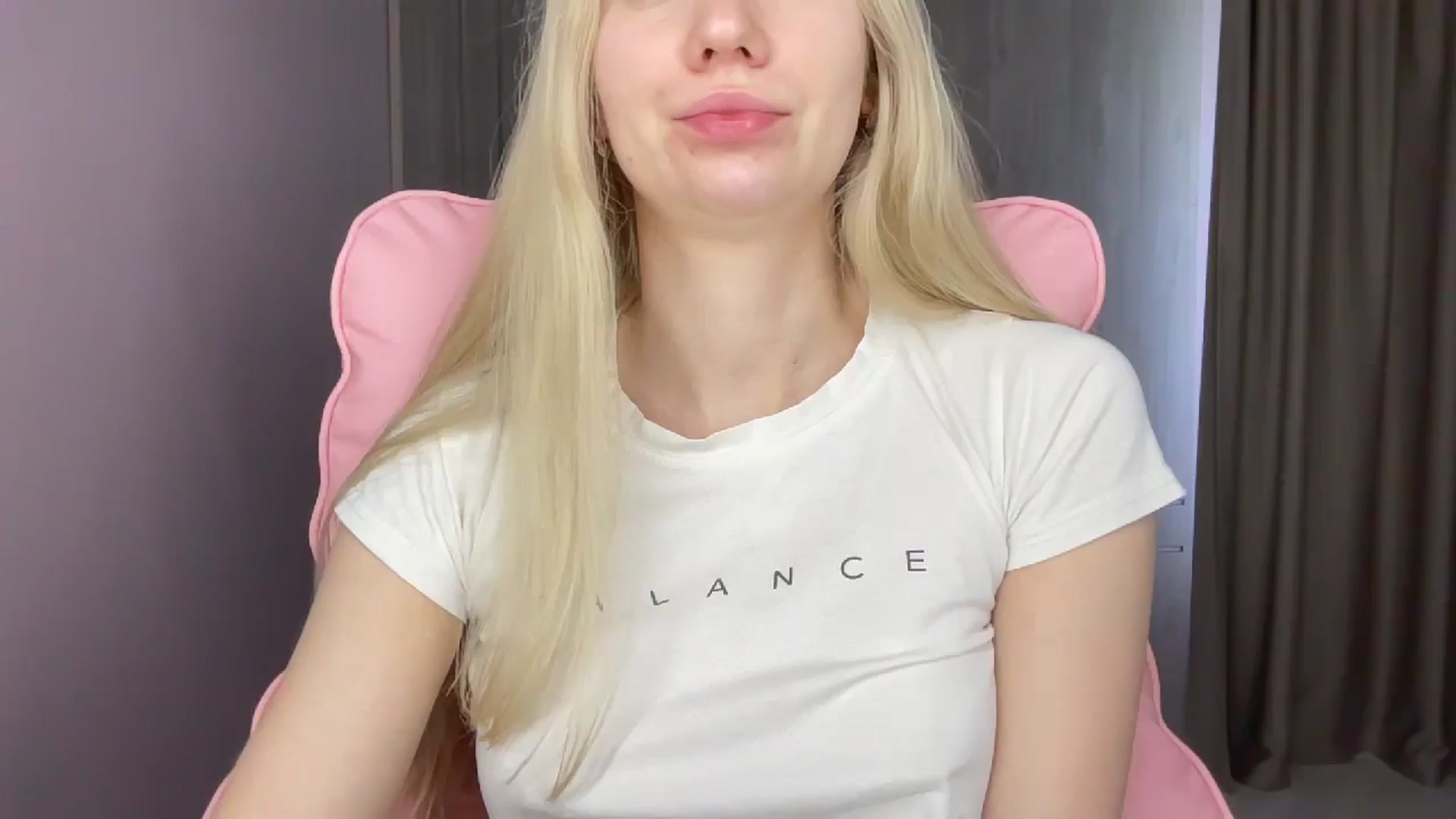 Gallery image thumbnail from Miss_Sylvia's myfreecams stream on, 05/19/2025, 09:51 image 8 of 20