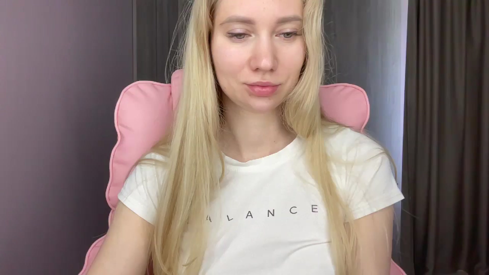 Gallery image thumbnail from Miss_Sylvia's myfreecams stream on, 05/19/2025, 09:51 image 6 of 20