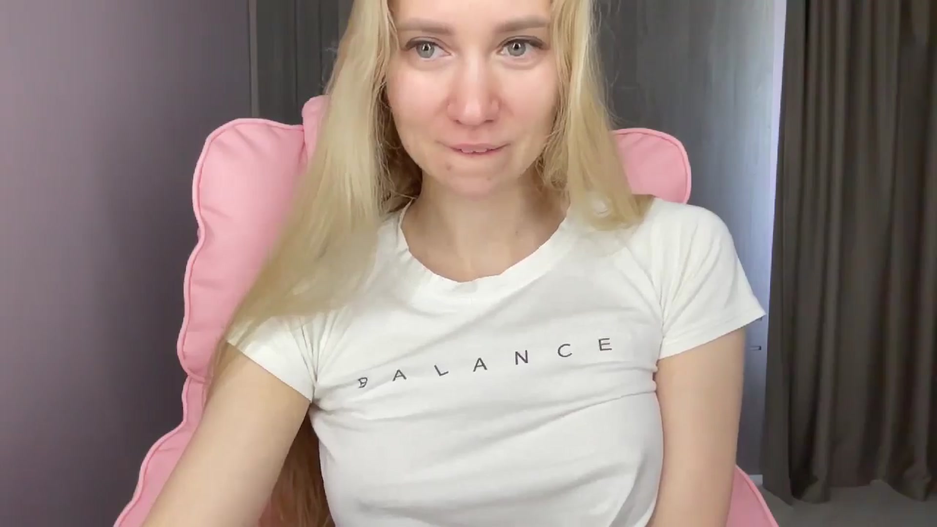 Gallery image thumbnail from Miss_Sylvia's myfreecams stream on, 05/19/2025, 09:51 image 16 of 20