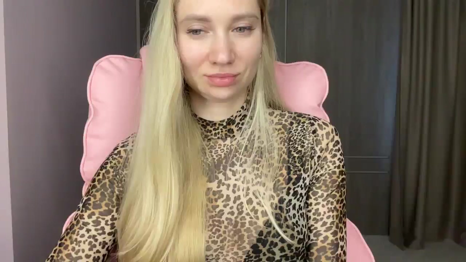 Gallery image thumbnail from Miss_Sylvia's myfreecams stream on, 05/19/2025, 16:58 image 15 of 20