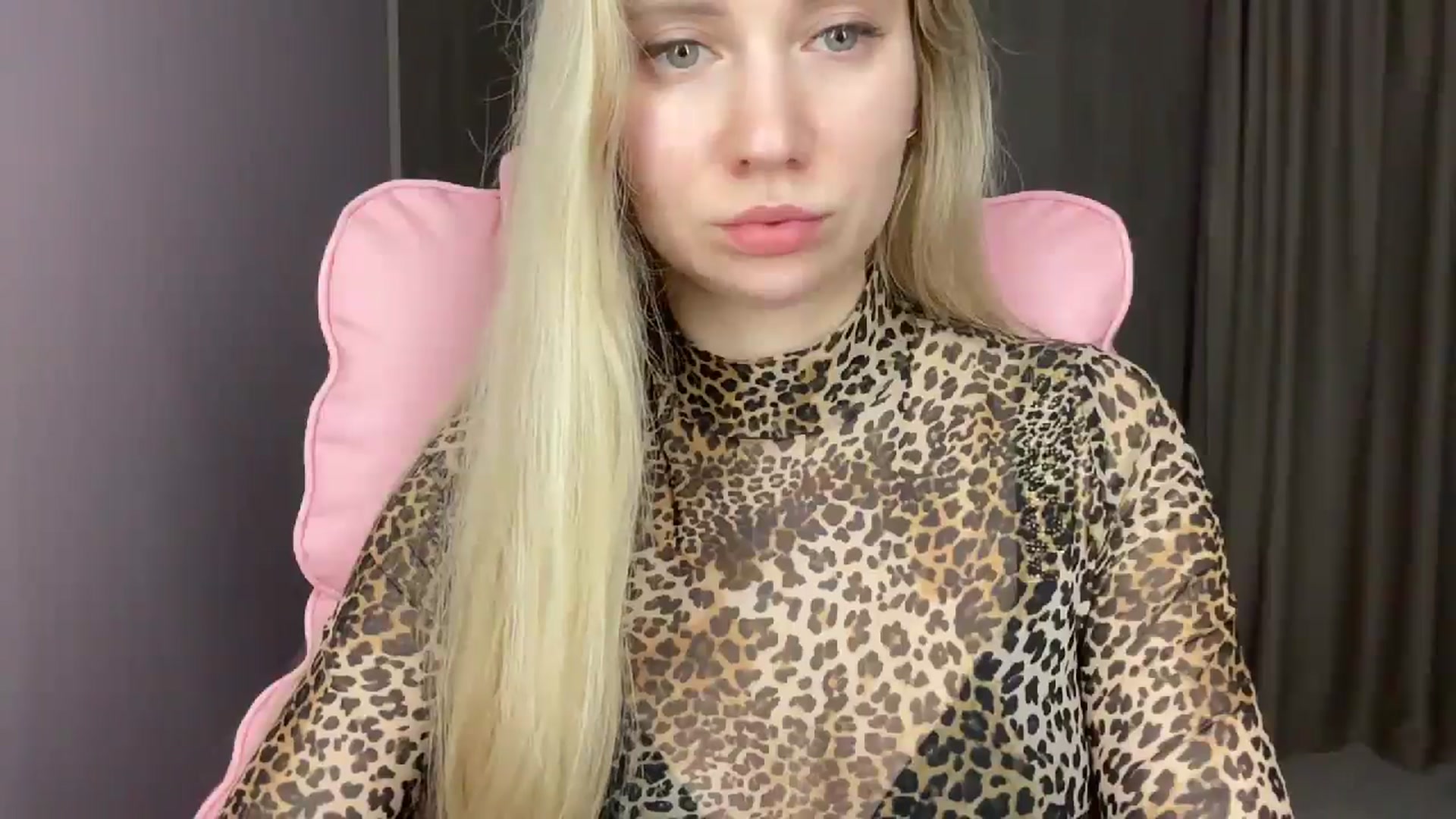 Gallery image thumbnail from Miss_Sylvia's myfreecams stream on, 05/19/2025, 21:43 image 18 of 20
