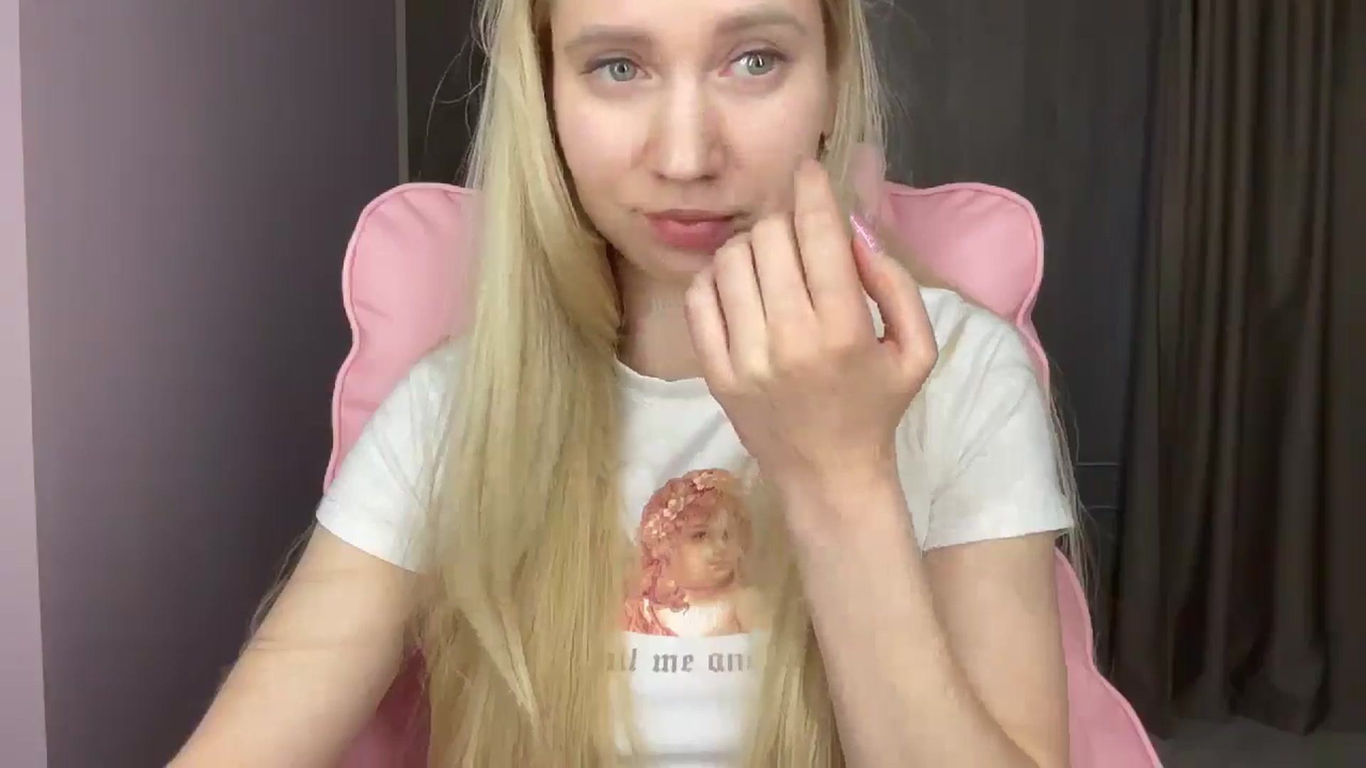 Gallery image thumbnail from Miss_Sylvia's myfreecams stream on, 05/20/2025, 17:50 image 13 of 20