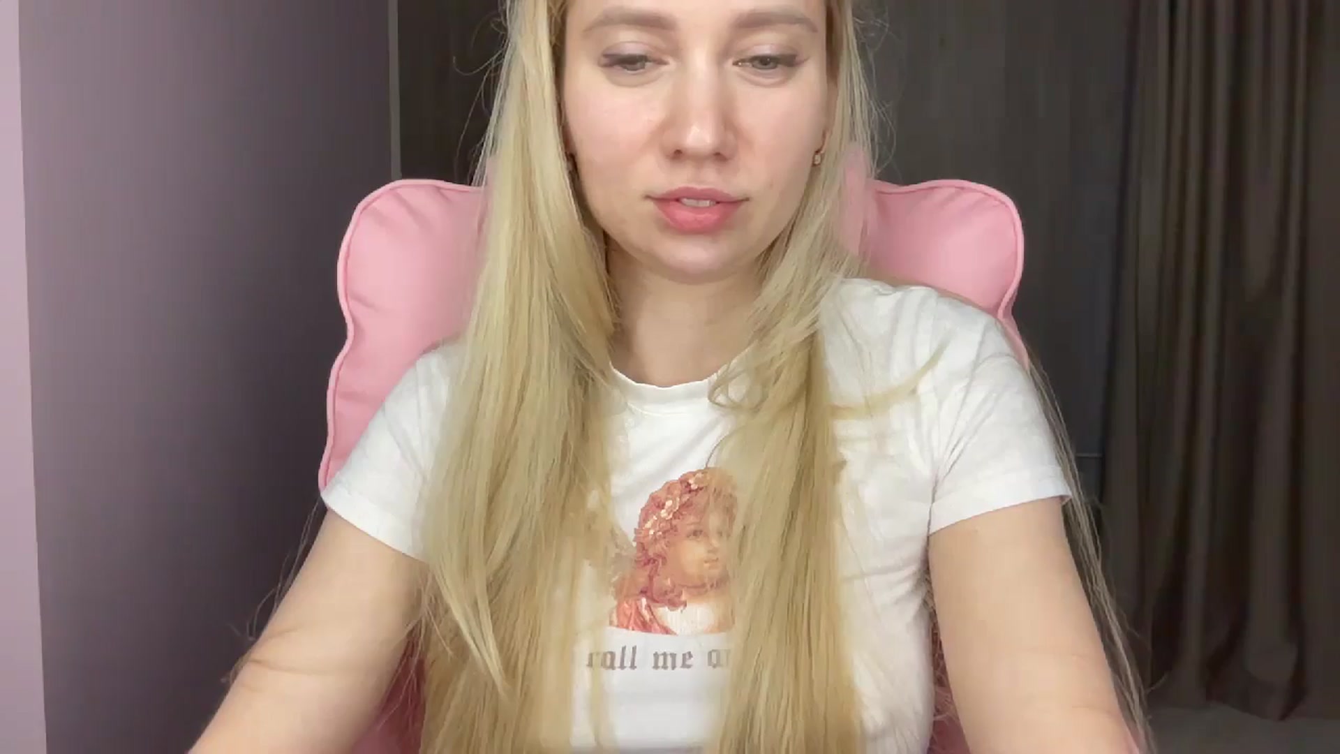 Gallery image thumbnail from Miss_Sylvia's myfreecams stream on, 05/20/2025, 17:50 image 14 of 20