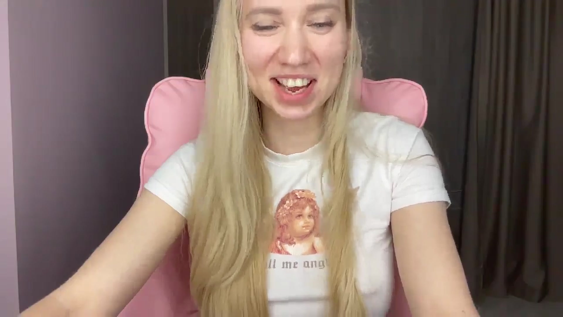 Gallery image thumbnail from Miss_Sylvia's myfreecams stream on, 05/20/2025, 17:50 image 20 of 20