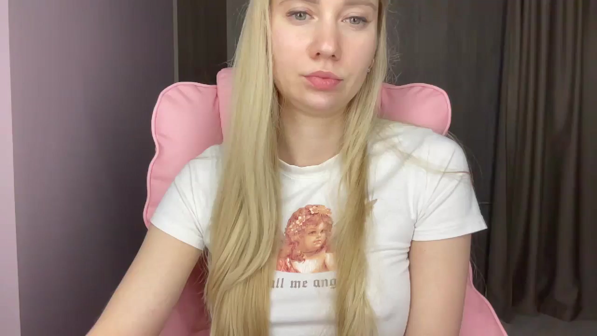 Gallery image thumbnail from Miss_Sylvia's myfreecams stream on, 05/20/2025, 17:50 image 18 of 20