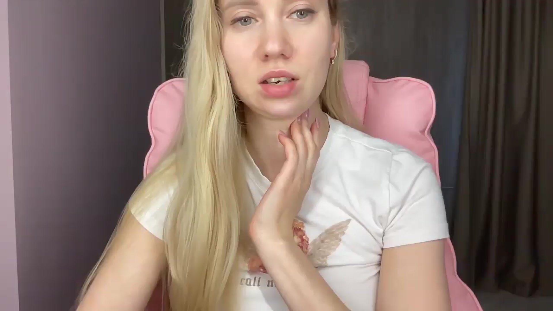 Gallery image thumbnail from Miss_Sylvia's myfreecams stream on, 05/20/2025, 17:50 image 2 of 20