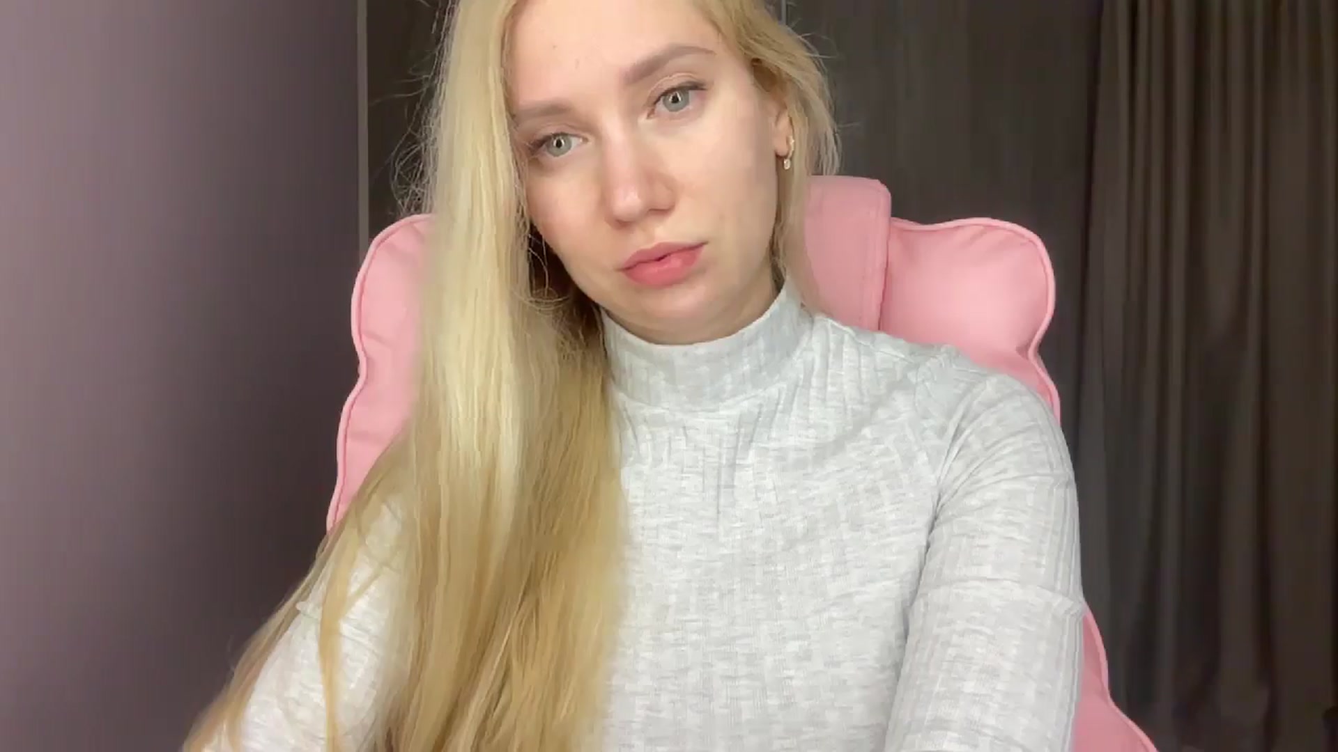 Gallery image thumbnail from Miss_Sylvia's myfreecams stream on, 05/21/2025, 20:55 image 12 of 20