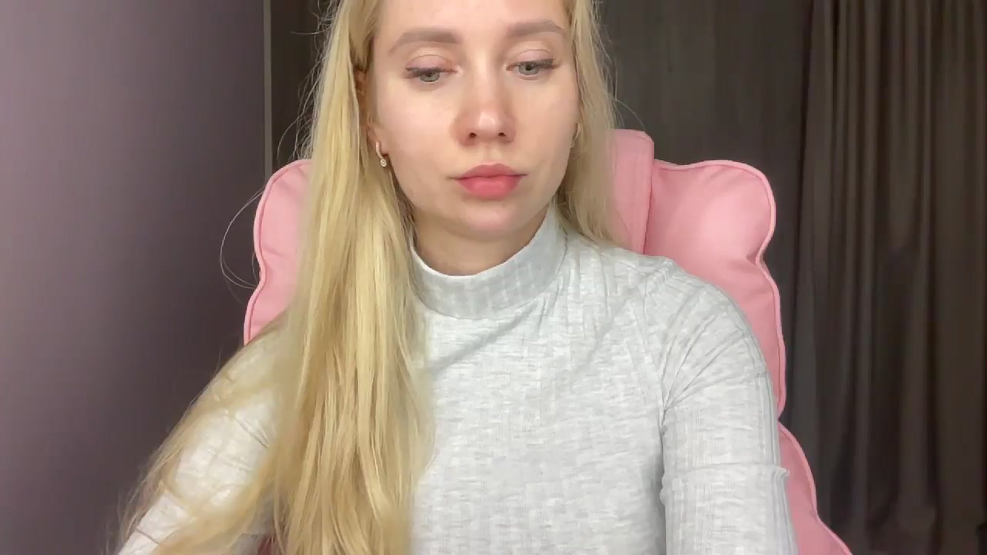 Gallery image thumbnail from Miss_Sylvia's myfreecams stream on, 05/21/2025, 20:55 image 2 of 20