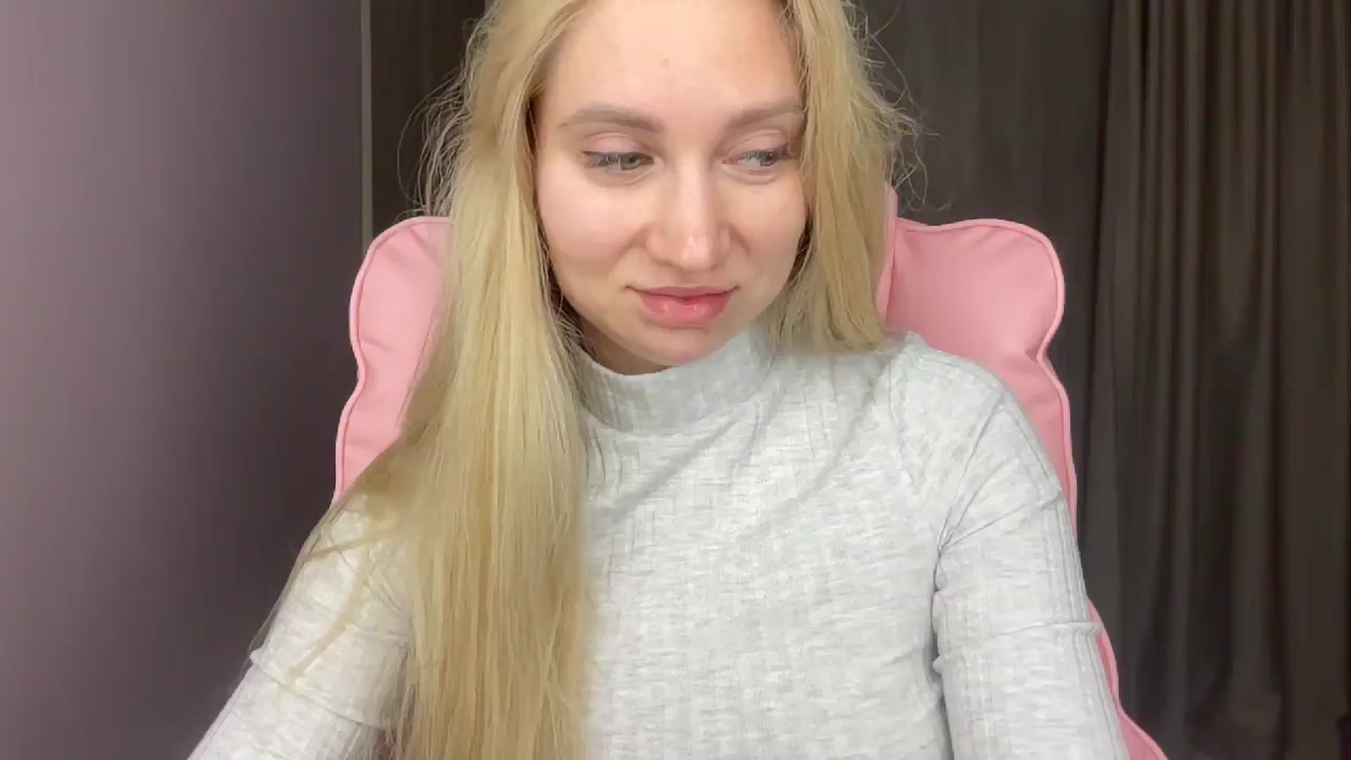 Gallery image thumbnail from Miss_Sylvia's myfreecams stream on, 05/21/2025, 20:55 image 18 of 20