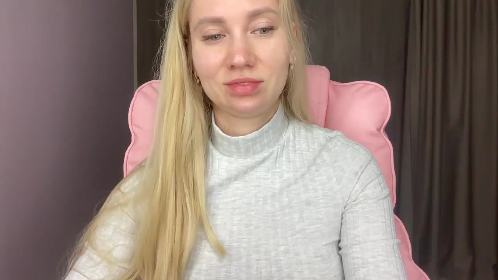 Gallery image thumbnail from Miss_Sylvia's myfreecams stream on, 05/21/2025, 20:55 image 8 of 20