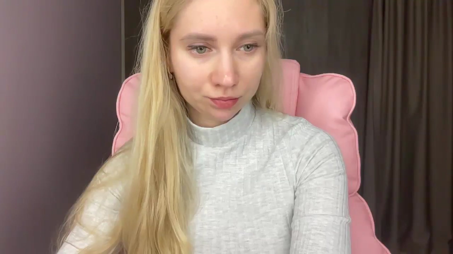 Gallery image thumbnail from Miss_Sylvia's myfreecams stream on, 05/21/2025, 20:55 image 4 of 20