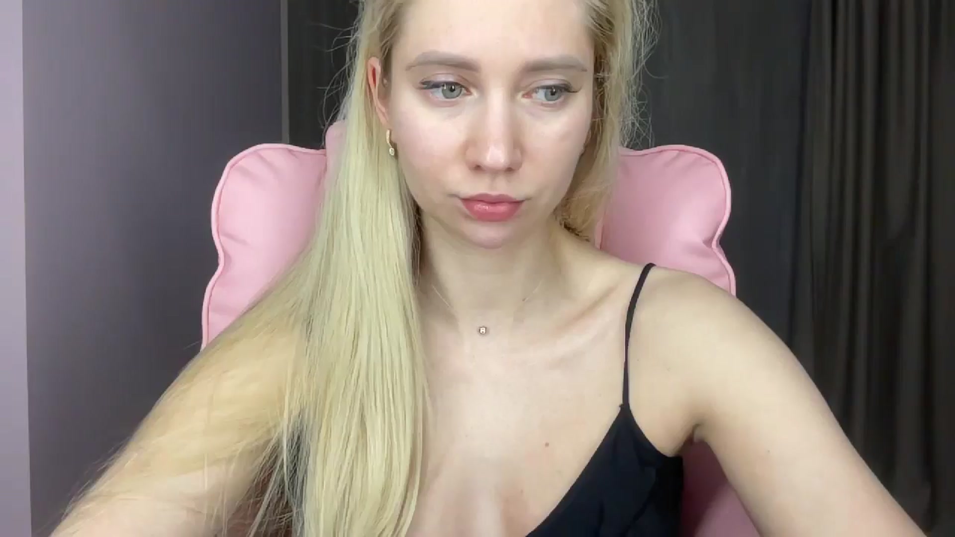 Gallery image thumbnail from Miss_Sylvia's myfreecams stream on, 05/24/2025, 17:51 image 1 of 20