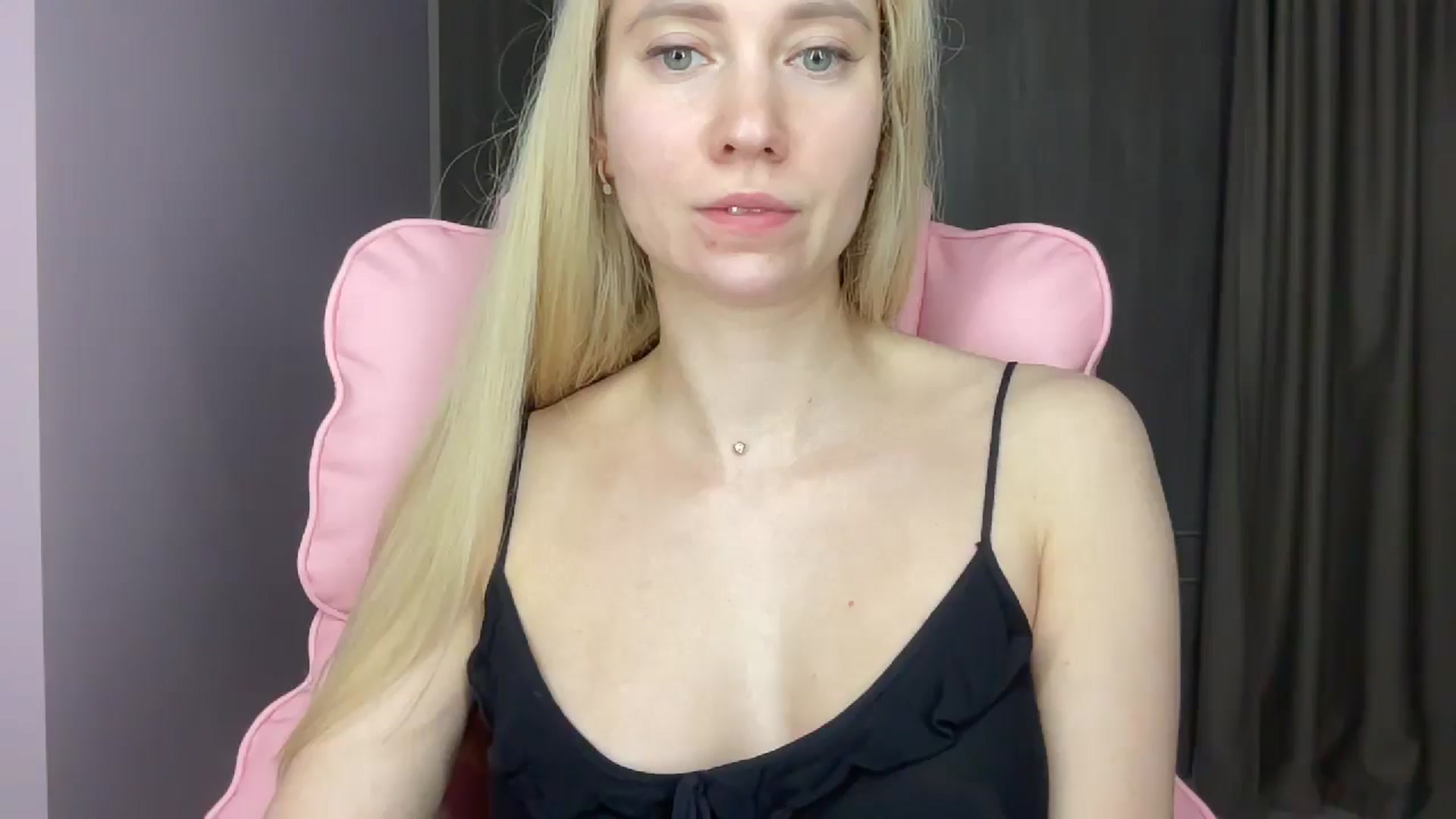 Gallery image thumbnail from Miss_Sylvia's myfreecams stream on, 05/24/2025, 17:51 image 18 of 20