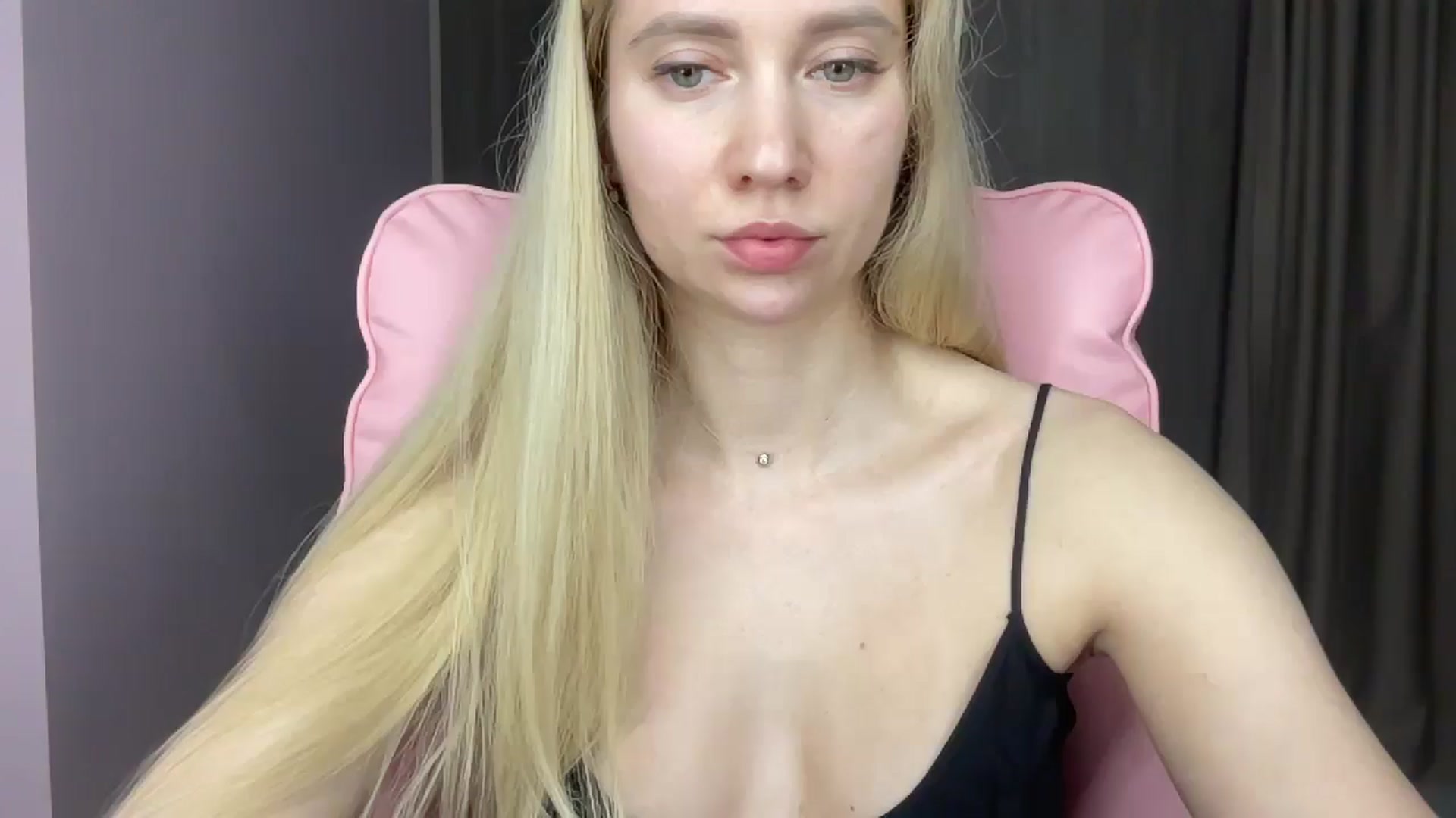 Gallery image thumbnail from Miss_Sylvia's myfreecams stream on, 05/24/2025, 19:33 image 5 of 20