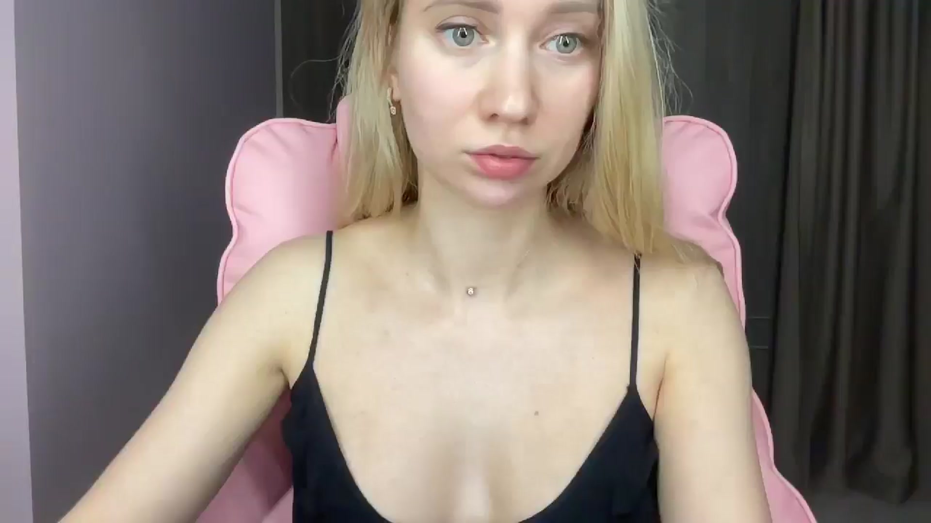 Gallery image thumbnail from Miss_Sylvia's myfreecams stream on, 05/24/2025, 19:33 image 13 of 20