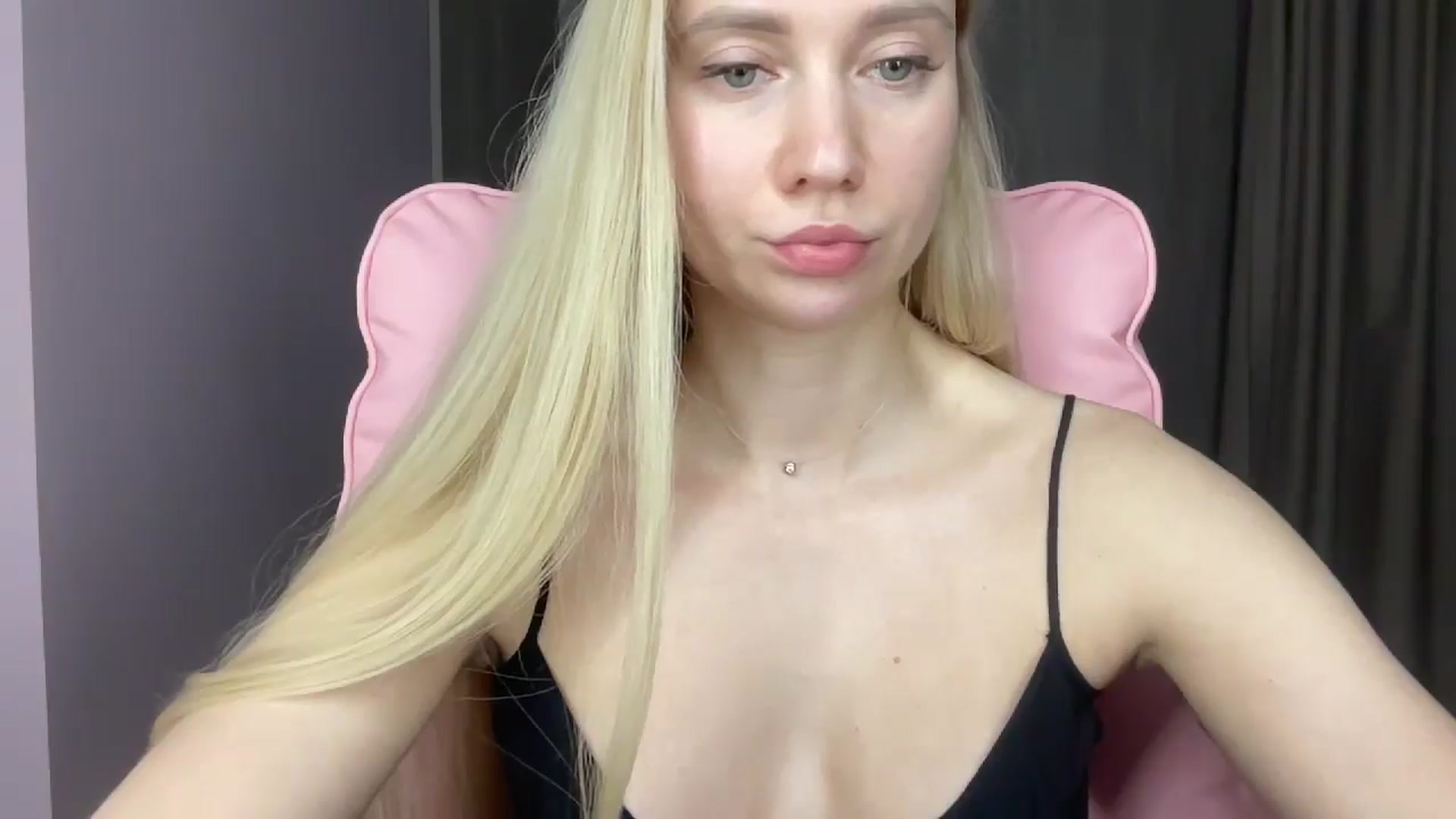 Gallery image thumbnail from Miss_Sylvia's myfreecams stream on, 05/24/2025, 19:33 image 6 of 20