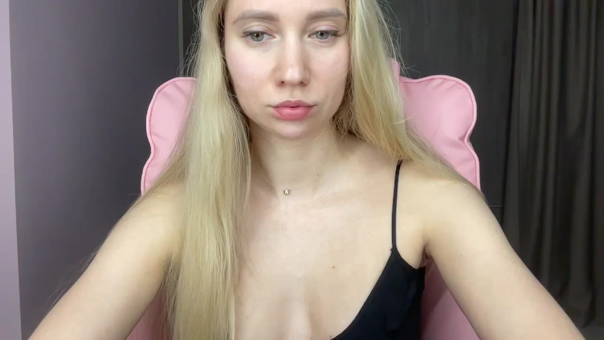Gallery image thumbnail from Miss_Sylvia's myfreecams stream on, 05/24/2025, 19:33 image 12 of 20