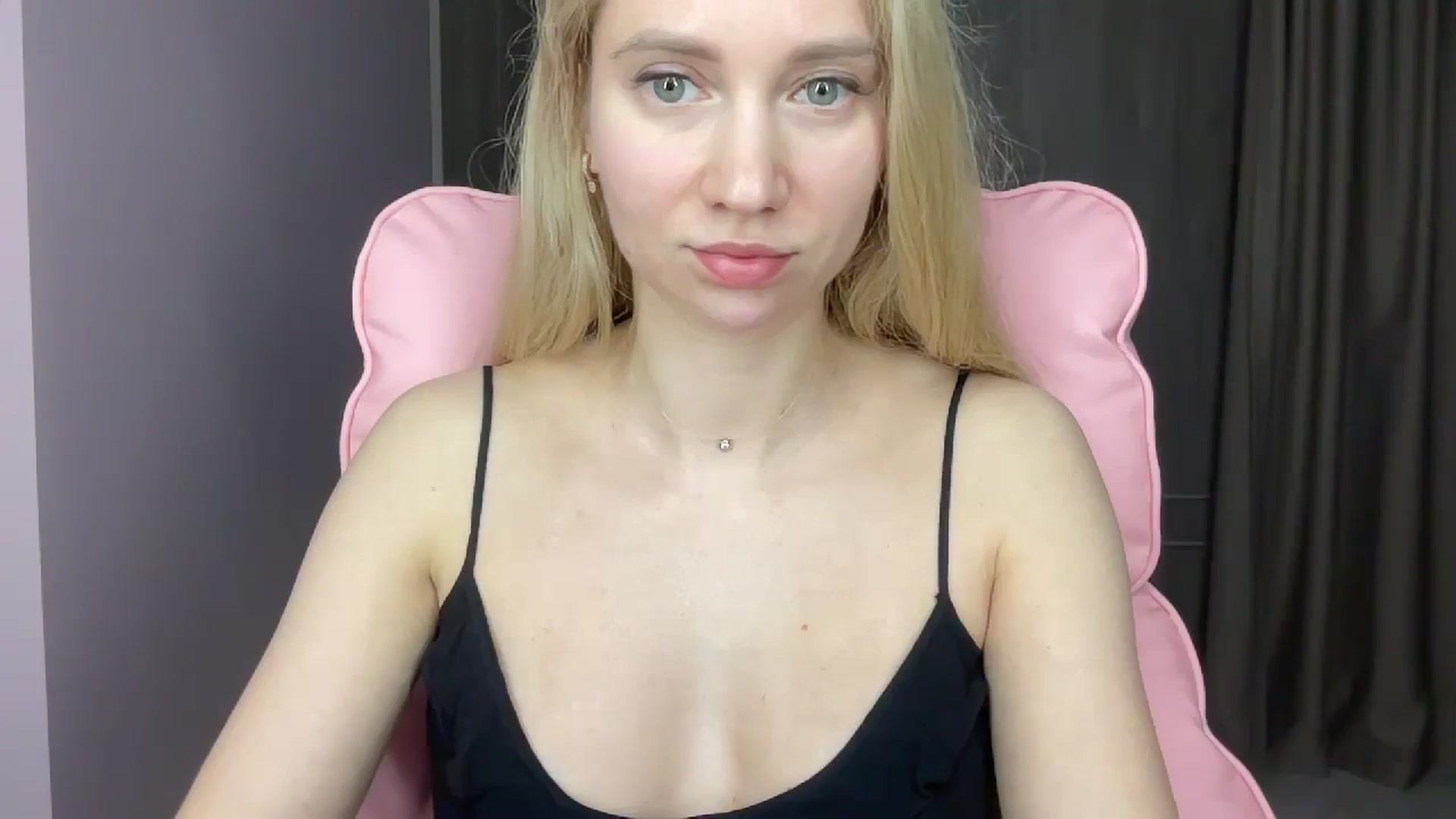 Gallery image thumbnail from Miss_Sylvia's myfreecams stream on, 05/24/2025, 19:33 image 14 of 20