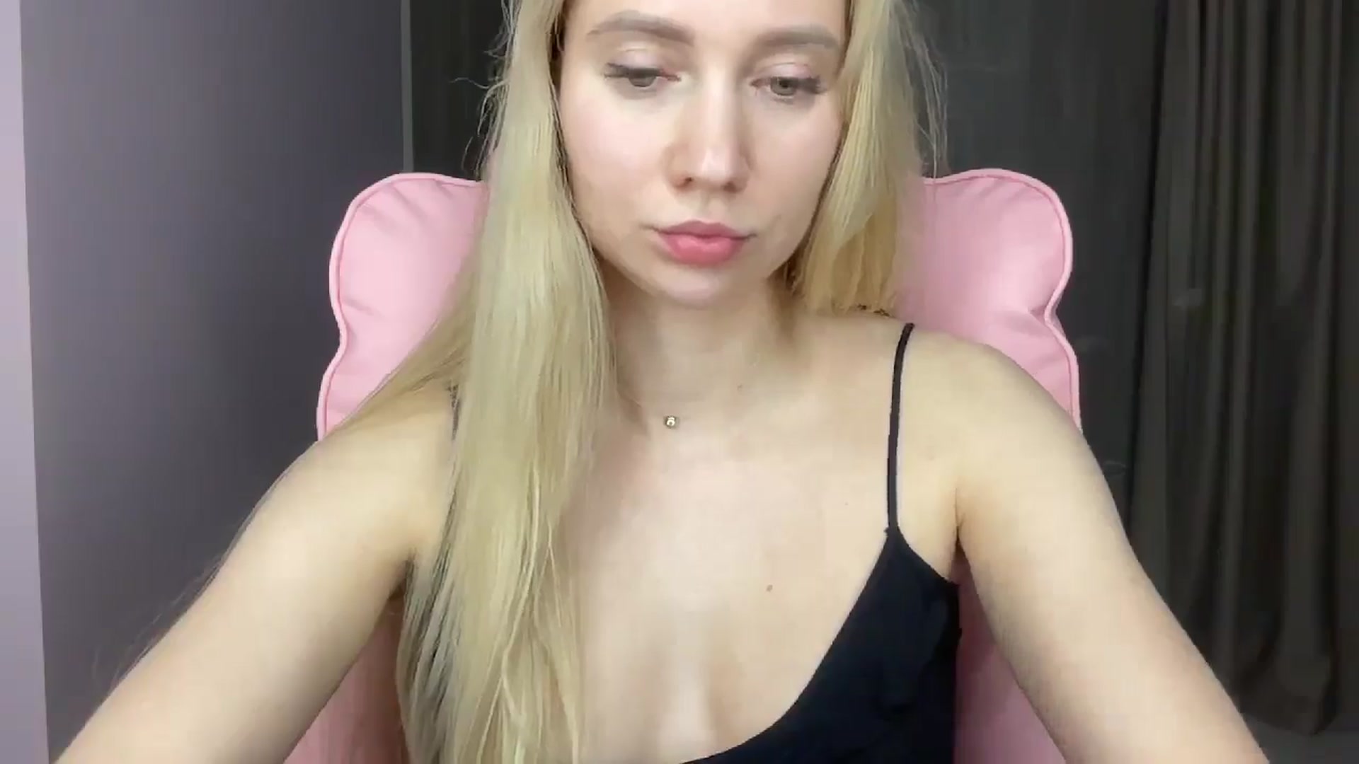 Gallery image thumbnail from Miss_Sylvia's myfreecams stream on, 05/24/2025, 19:33 image 9 of 20