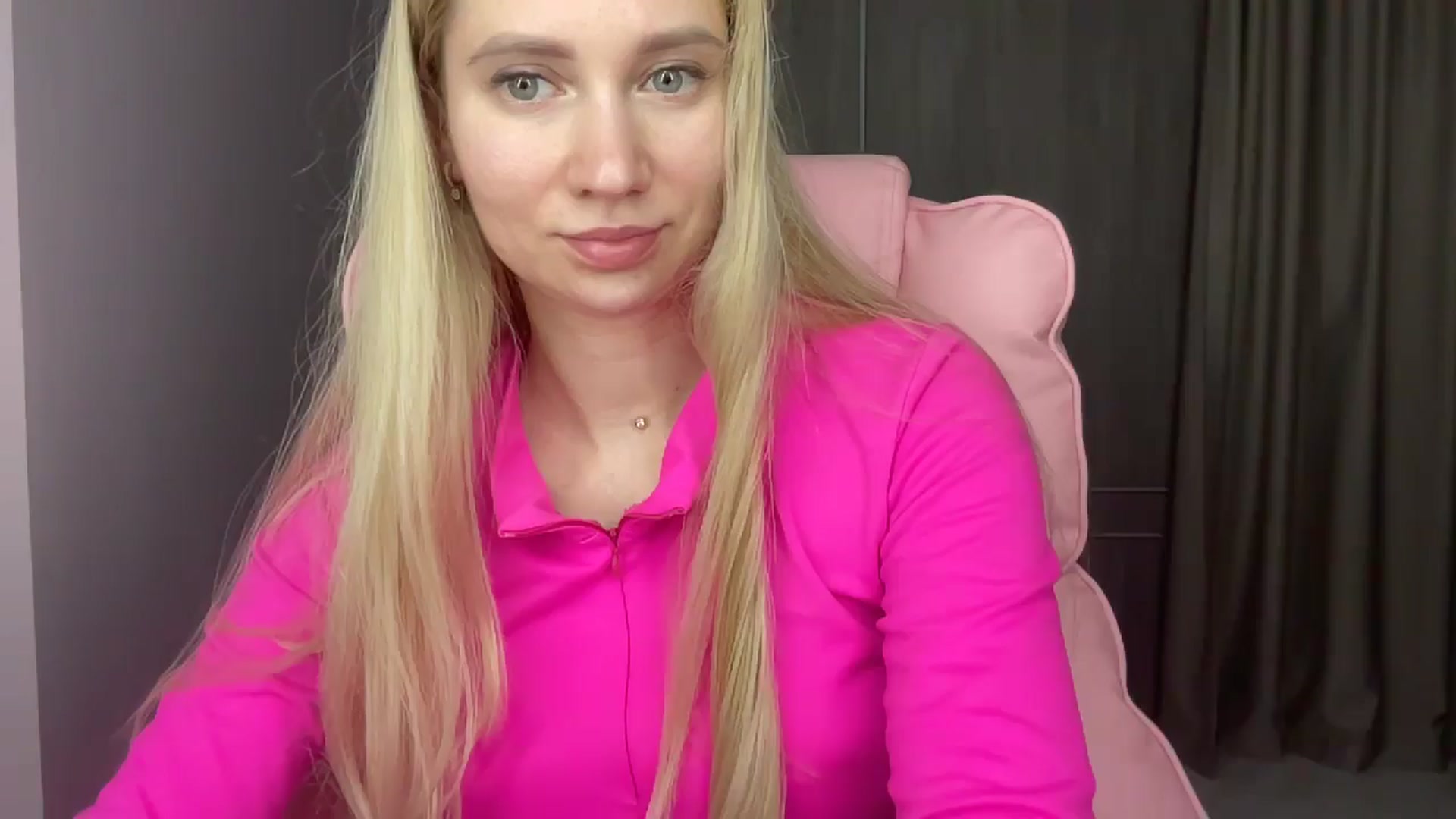 Gallery image thumbnail from Miss_Sylvia's myfreecams stream on, 05/25/2025, 18:58 image 16 of 20