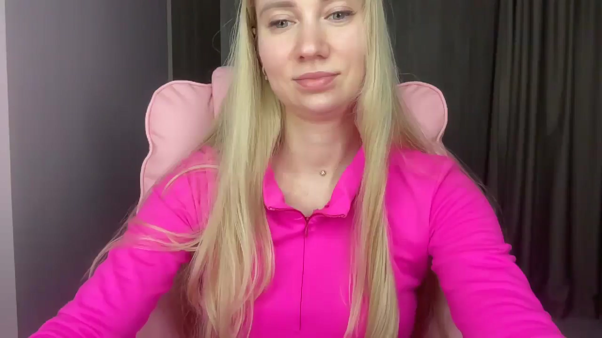 Gallery image thumbnail from Miss_Sylvia's myfreecams stream on, 05/25/2025, 18:58 image 17 of 20